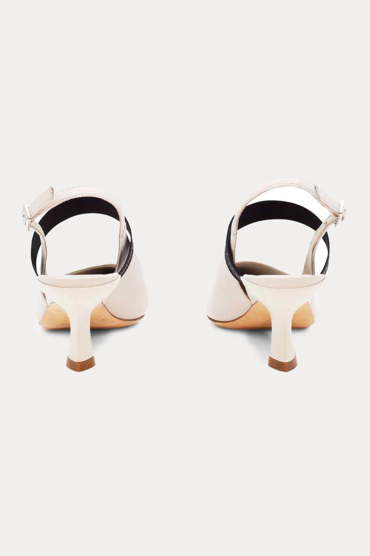 Vic Matie Sivri Burunlu Elastik Bantlı Deri Ayakkabı