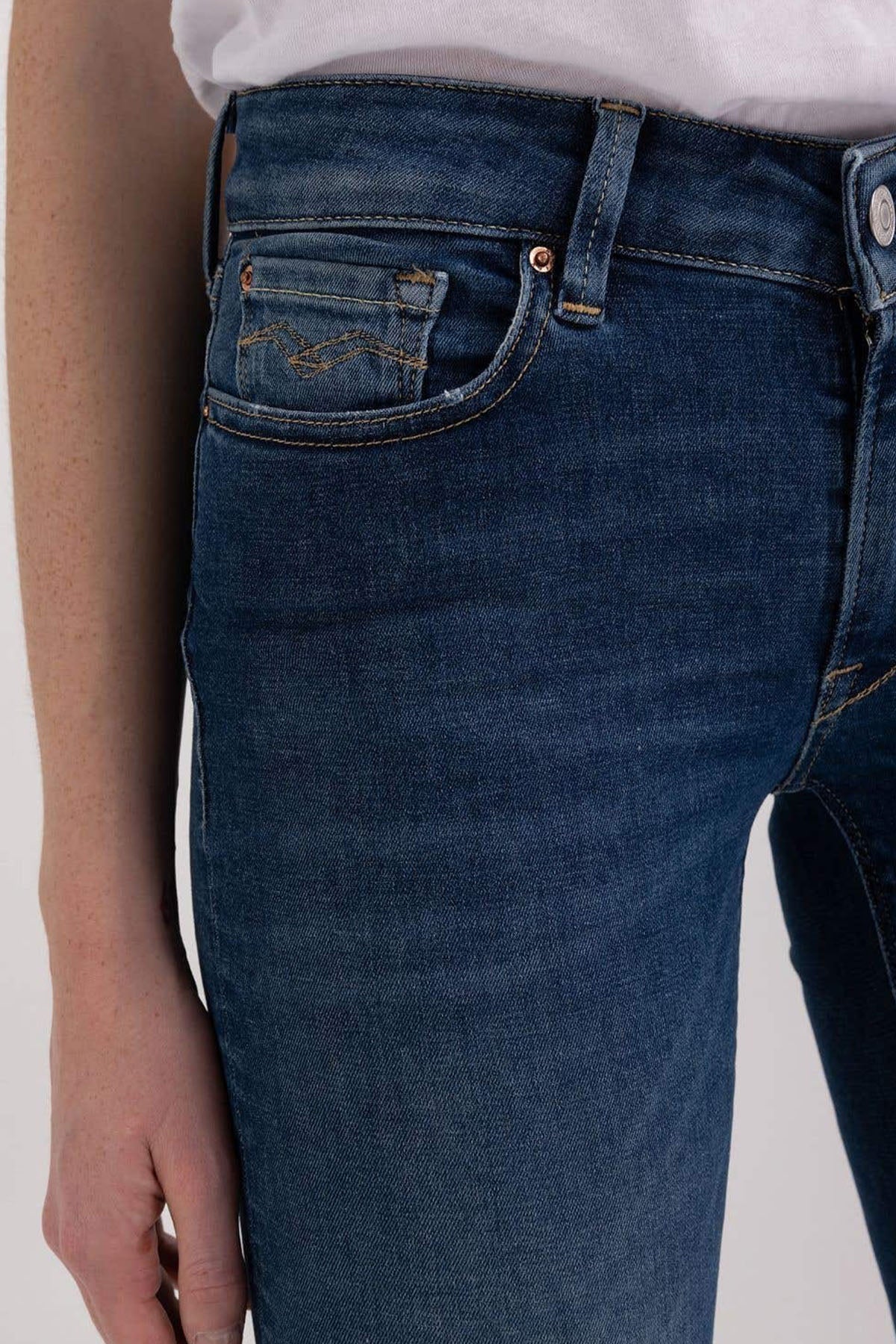 Replay Hyperflex Re-Used New Luz Skinny Fit Jeans