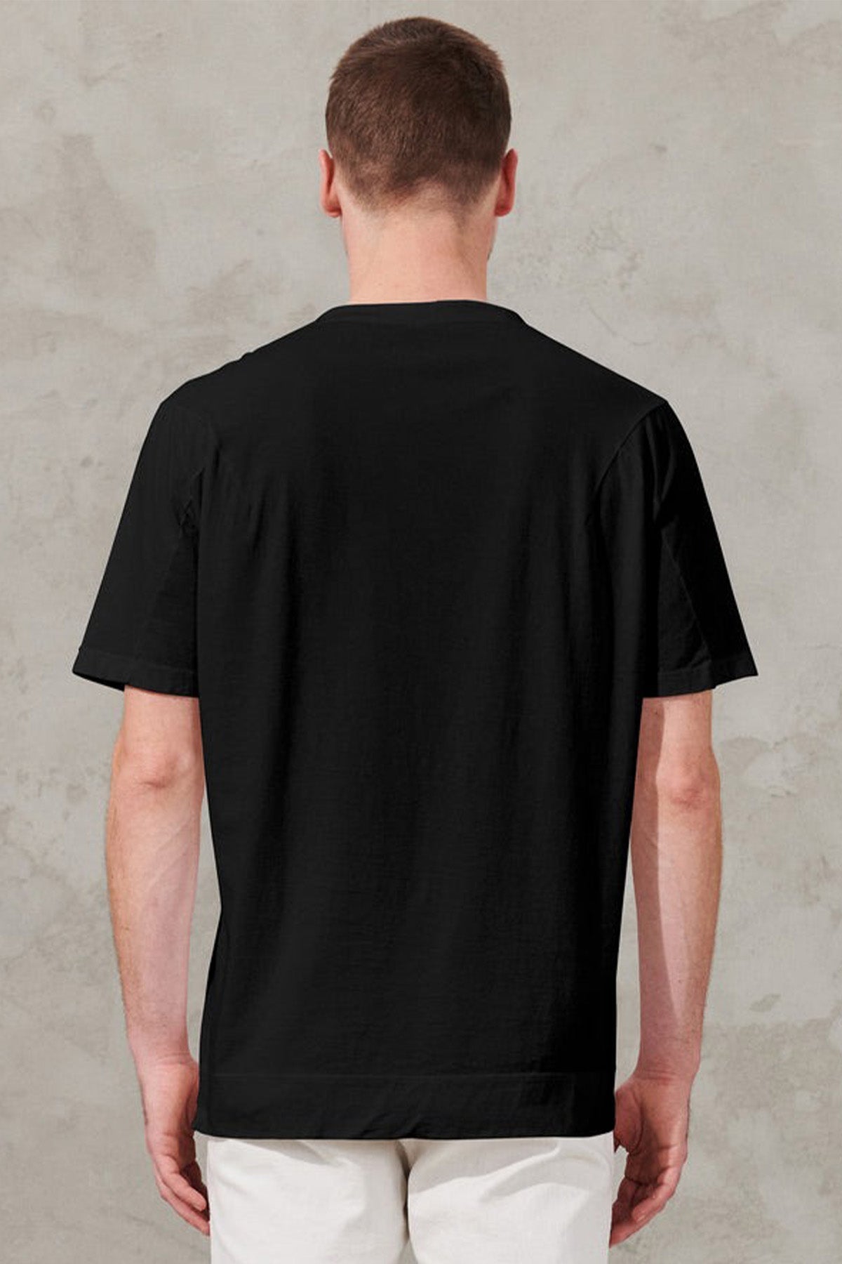 Transit Yuvarlak Yaka Cep Detaylı T-shirt