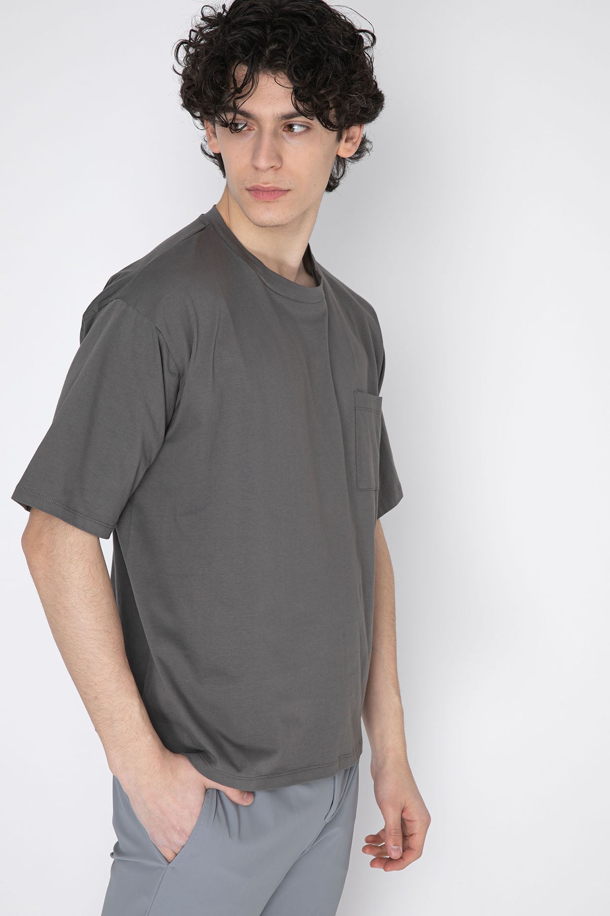 Manifattura Yuvarlak Yaka Geniş Kesim Cep Detaylı T-shirt