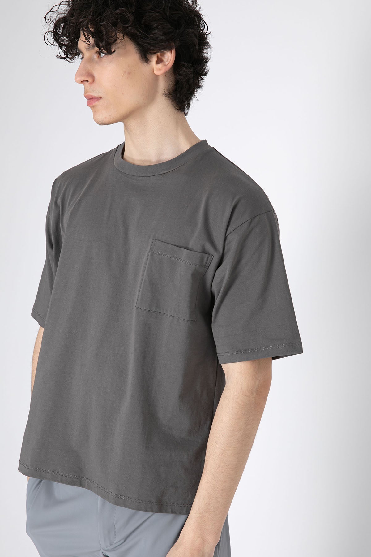 Manifattura Yuvarlak Yaka Geniş Kesim Cep Detaylı T-shirt