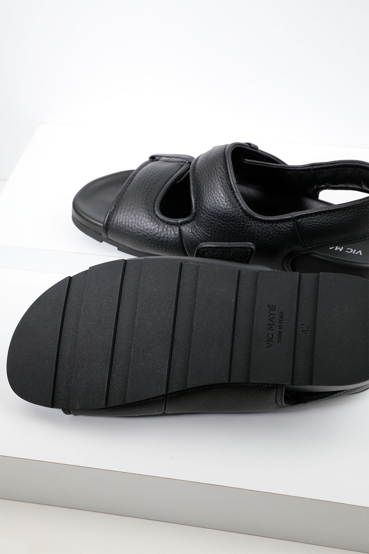 Vic Matie Cırt Cırt Bantlı Deri Sandalet