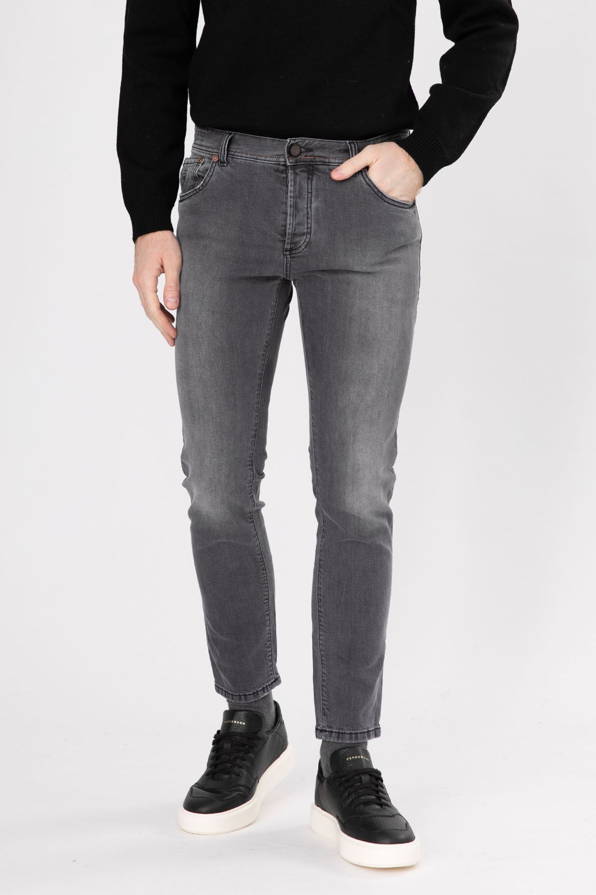 Richard J. Brown Tokyo Slim Fit Jeans