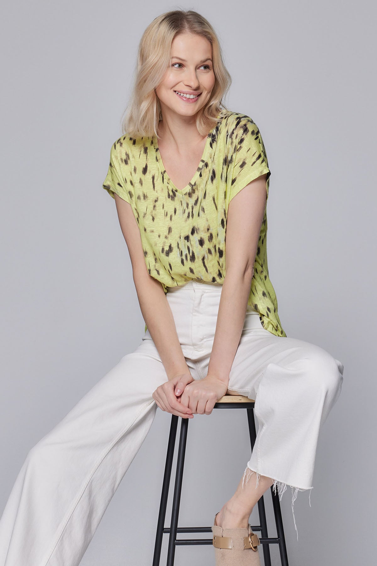 Majestic Geniş Kesim Streç Ketenli T-shirt-Libas Trendy Fashion Store