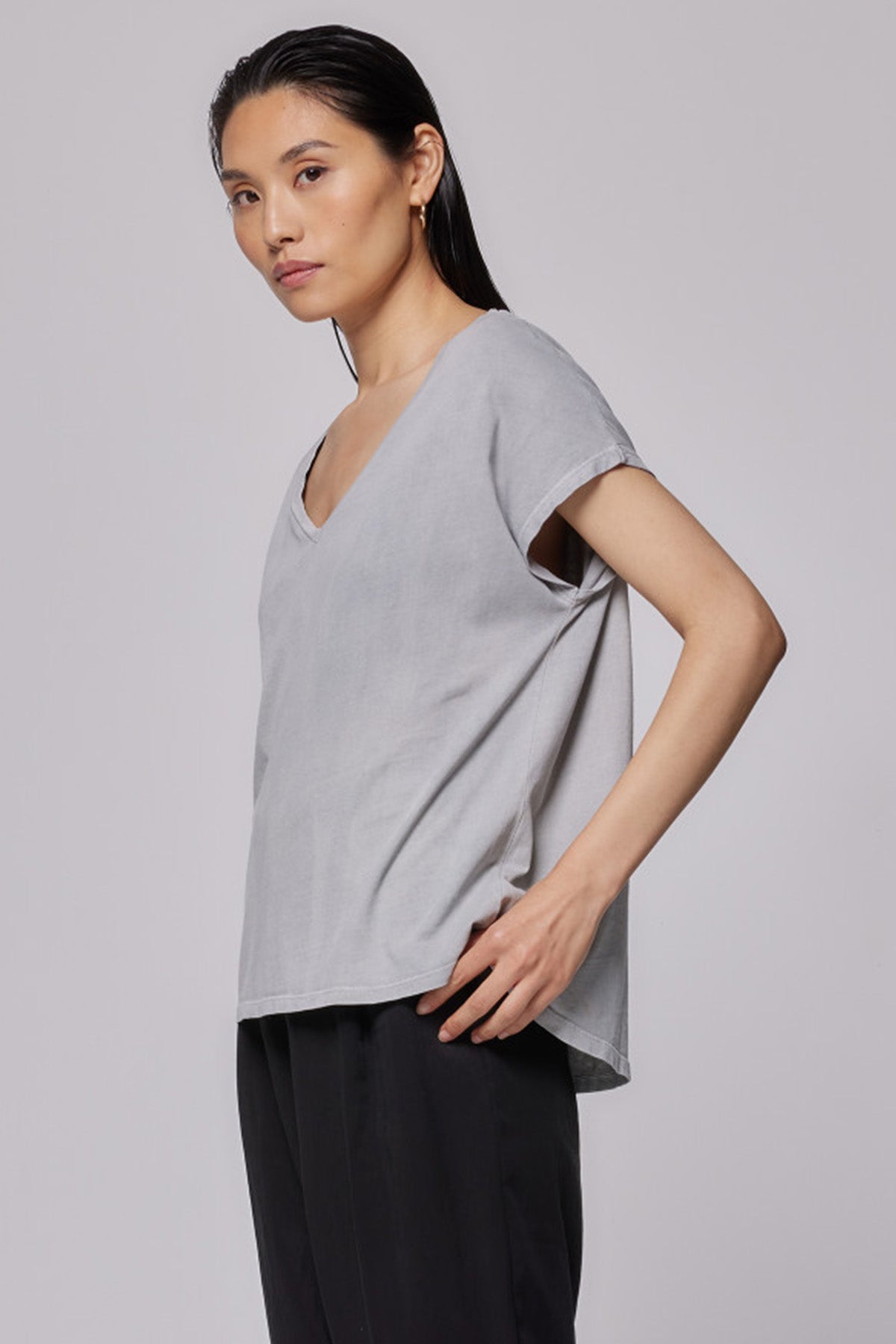 Majestic Geniş Kesim V Yaka  T-shirt