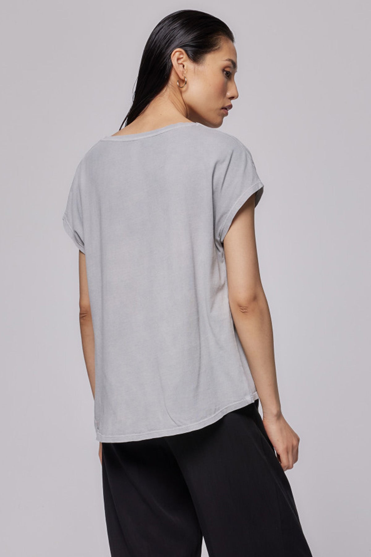 Majestic Geniş Kesim V Yaka  T-shirt