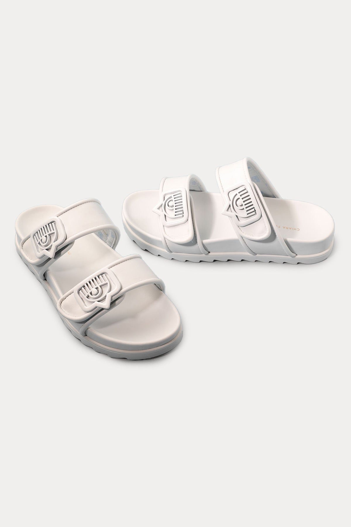 Chiara Ferragni Cırt Cırt Bantlı Logolu Terlik