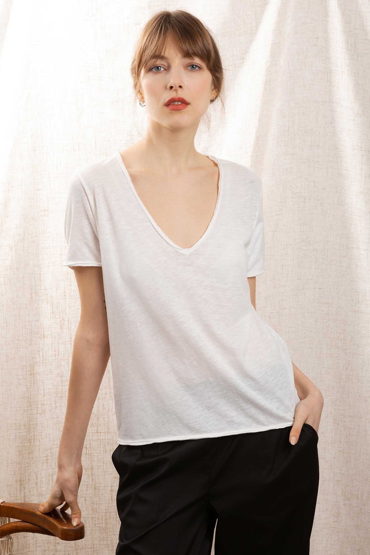 Berenice Emmawings Kanat Desenli V Yaka T-shirt-Libas Trendy Fashion Store