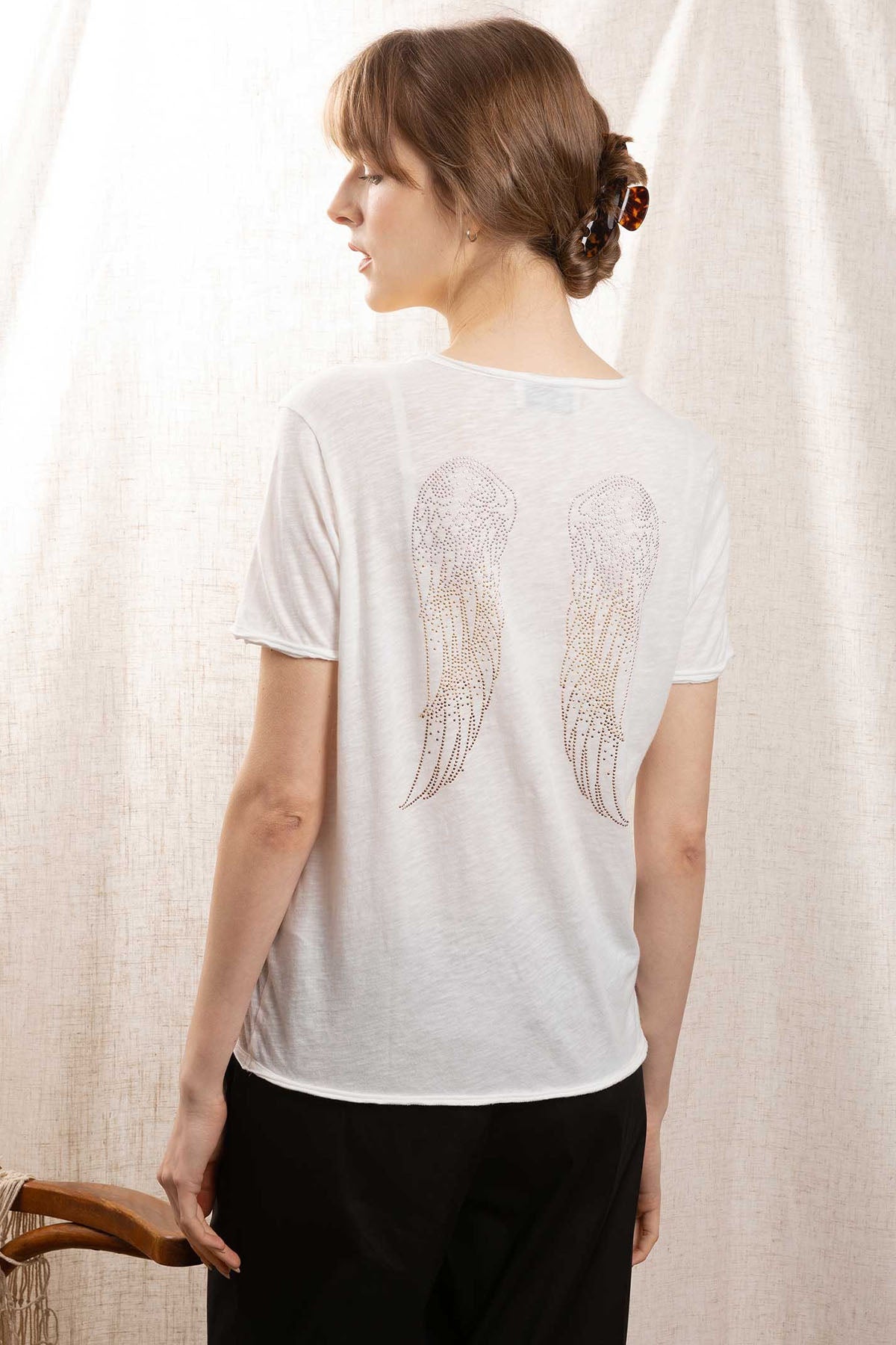 Berenice Emmawings Kanat Desenli V Yaka T-shirt-Libas Trendy Fashion Store