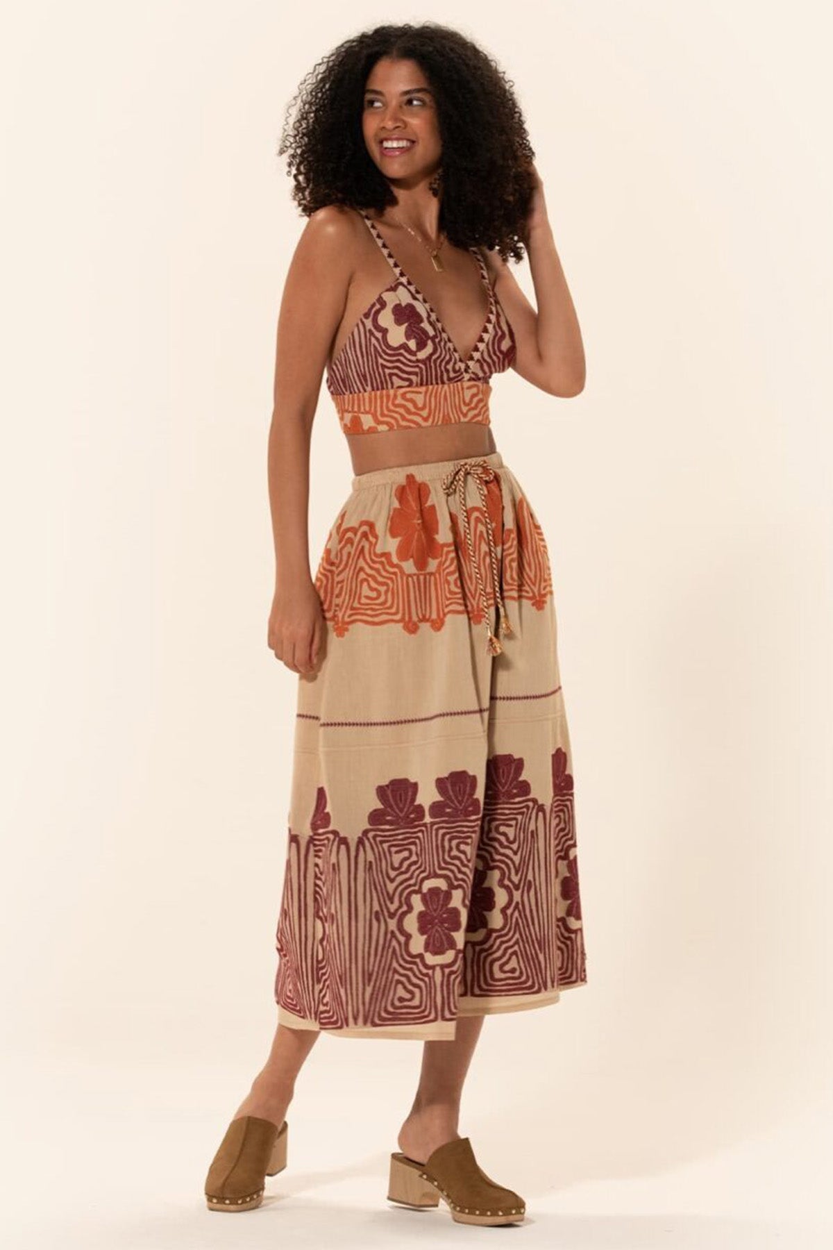 Meme Road Askılı V Yaka Crop Bluz-Libas Trendy Fashion Store