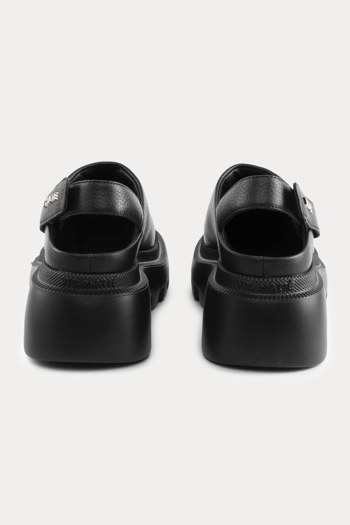 Vic Matie Extralight Tabanlı Deri Sandalet