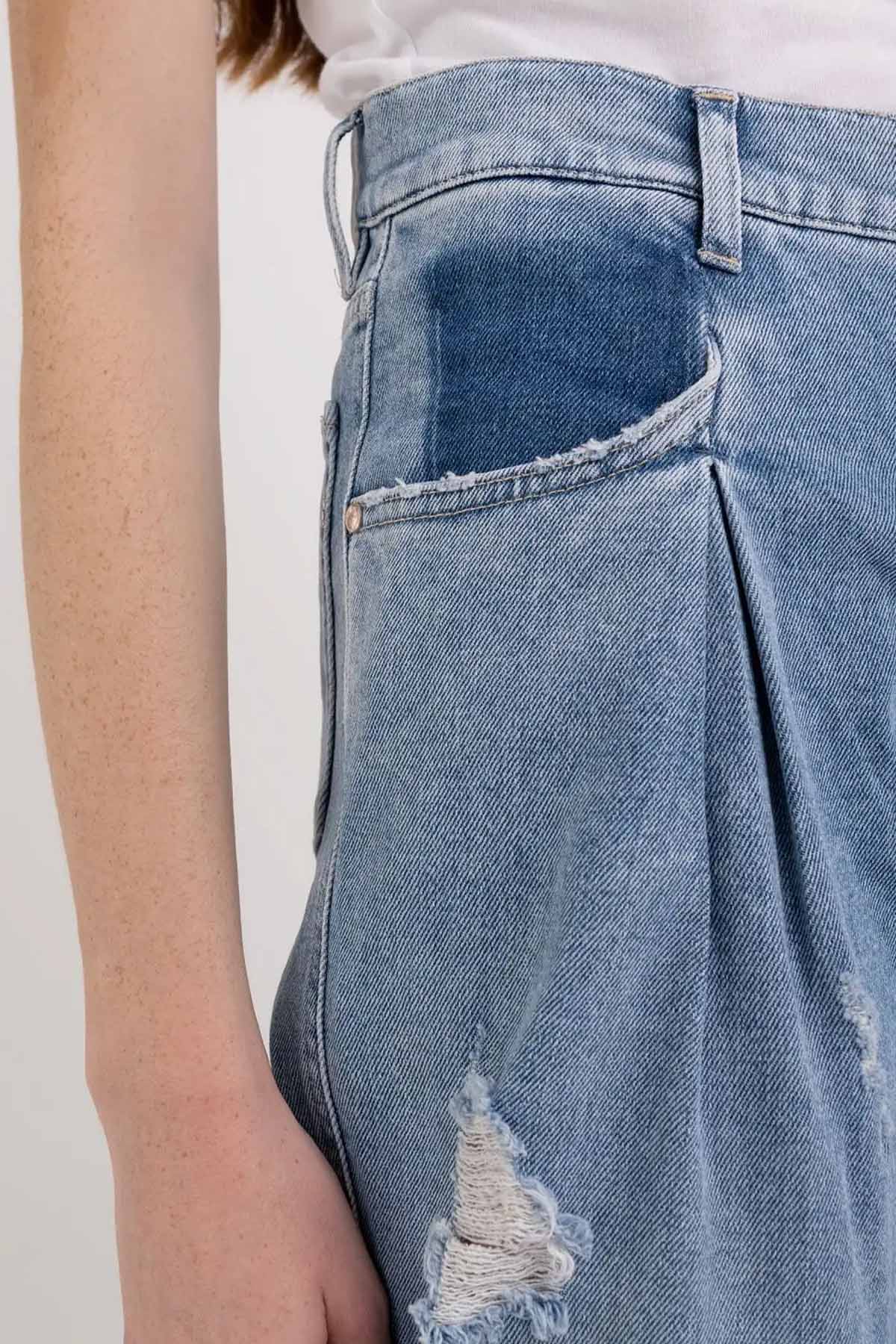Replay Boyfriend Fit Tek Pile Jeans-Libas Trendy Fashion Store