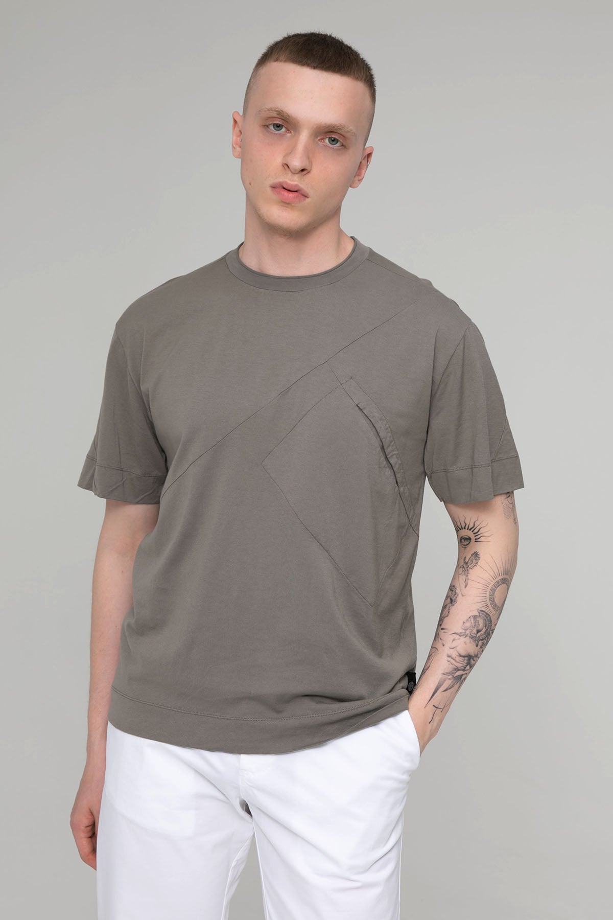 Transit Logolu Şerit Detaylı Geniş Kesim T-shirt-Libas Trendy Fashion Store