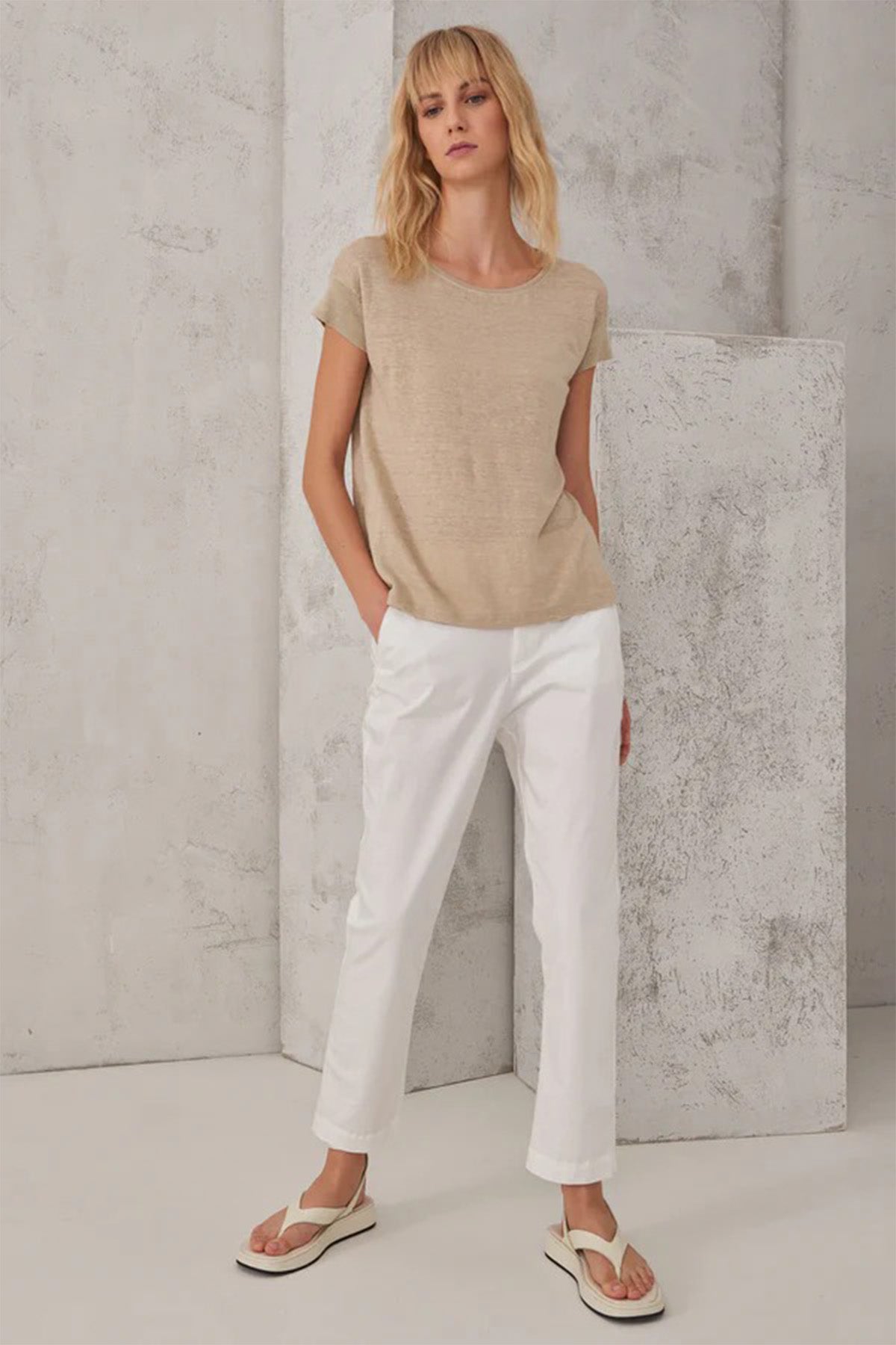 Transit Yuvarlak Yaka Keten T-shirt-Libas Trendy Fashion Store