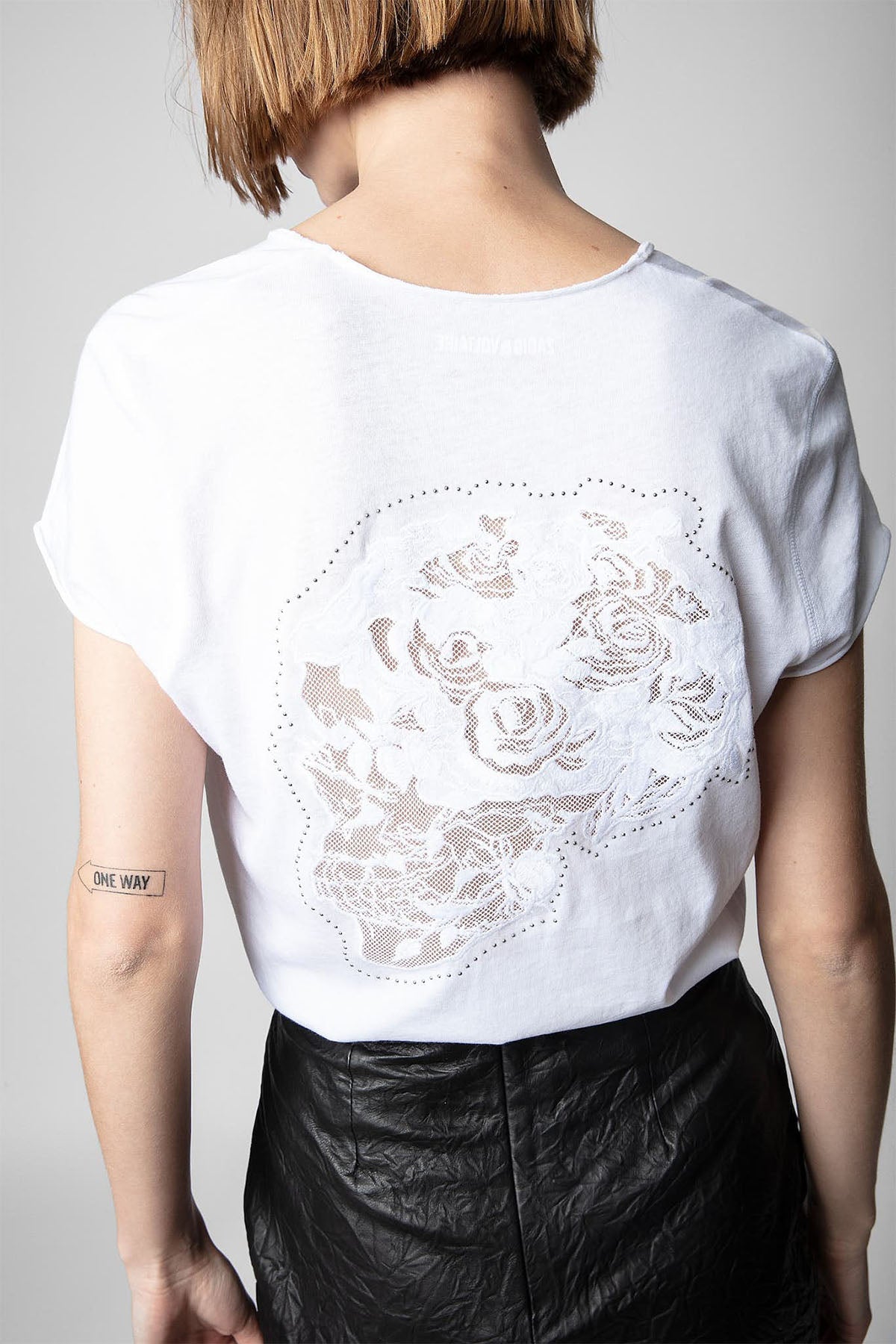 Zadig & Voltaire Dantel Nakış Kuru Kafa Logolu T-shirt-Libas Trendy Fashion Store