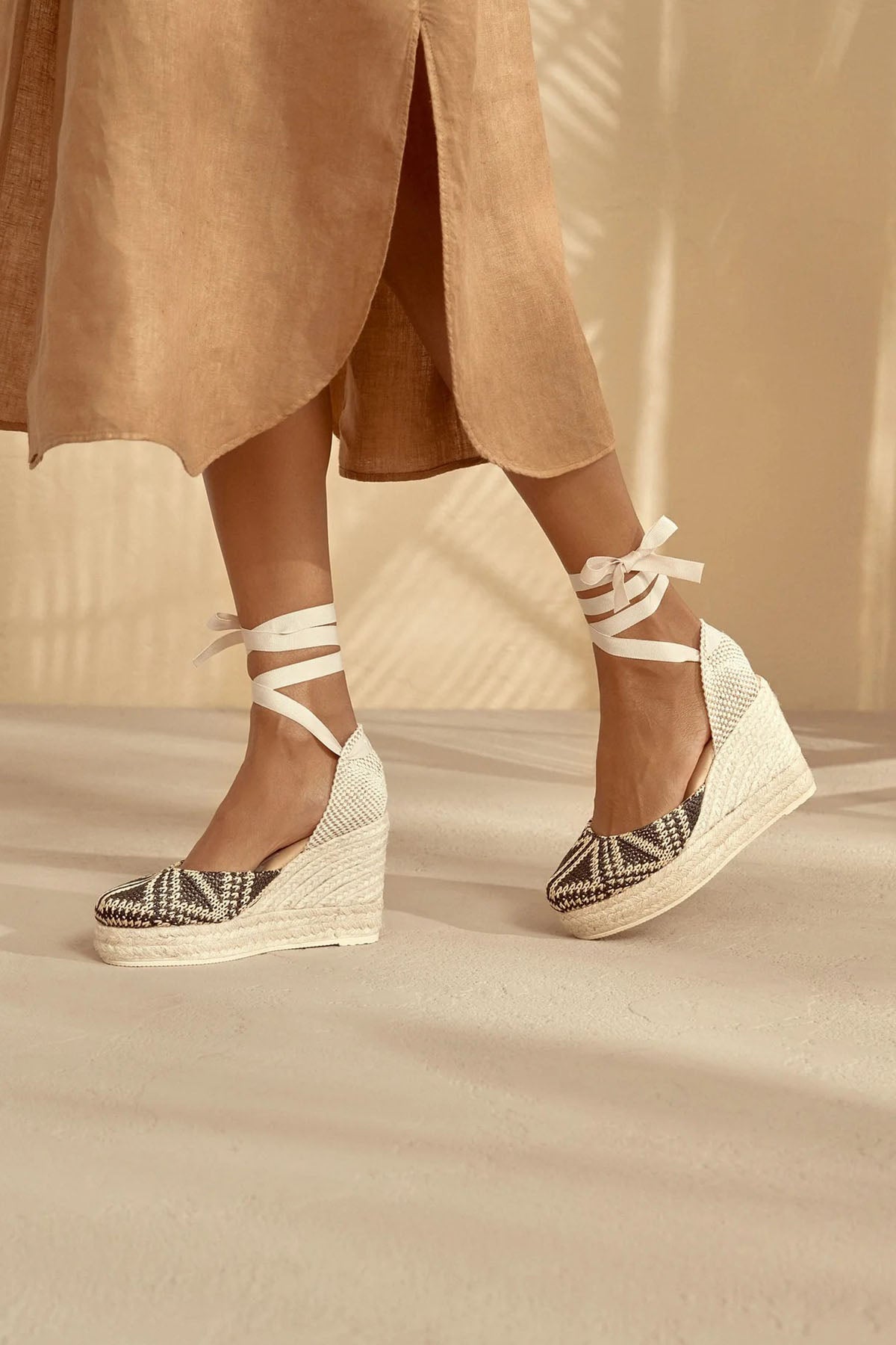 Manebi Bilekten Bağlamalı Hasır Örgü Sandalet-Libas Trendy Fashion Store