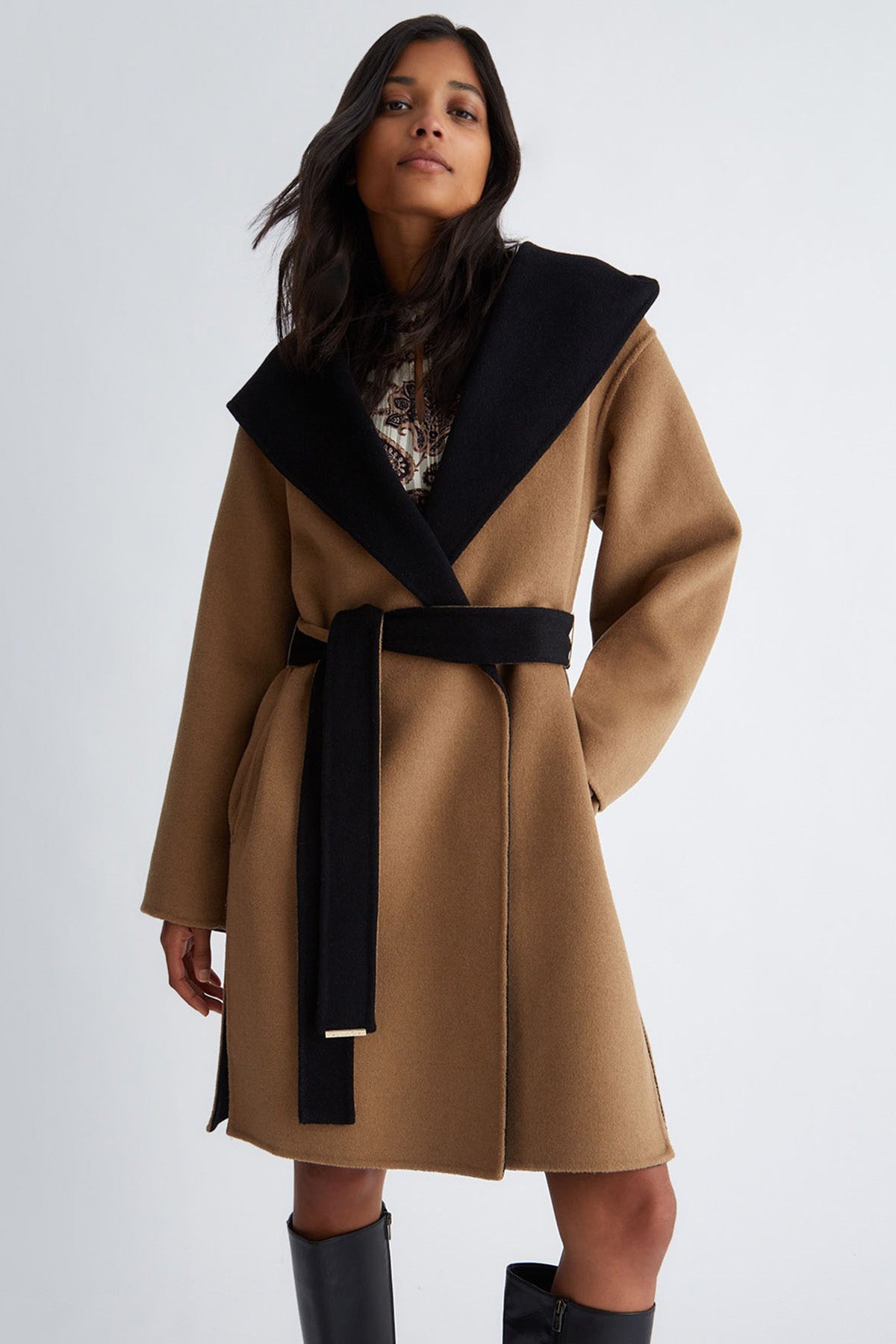 Liu Jo Geniş Kesim Çift Taraflı Kapüşonlu Yün Kaban-Libas Trendy Fashion Store