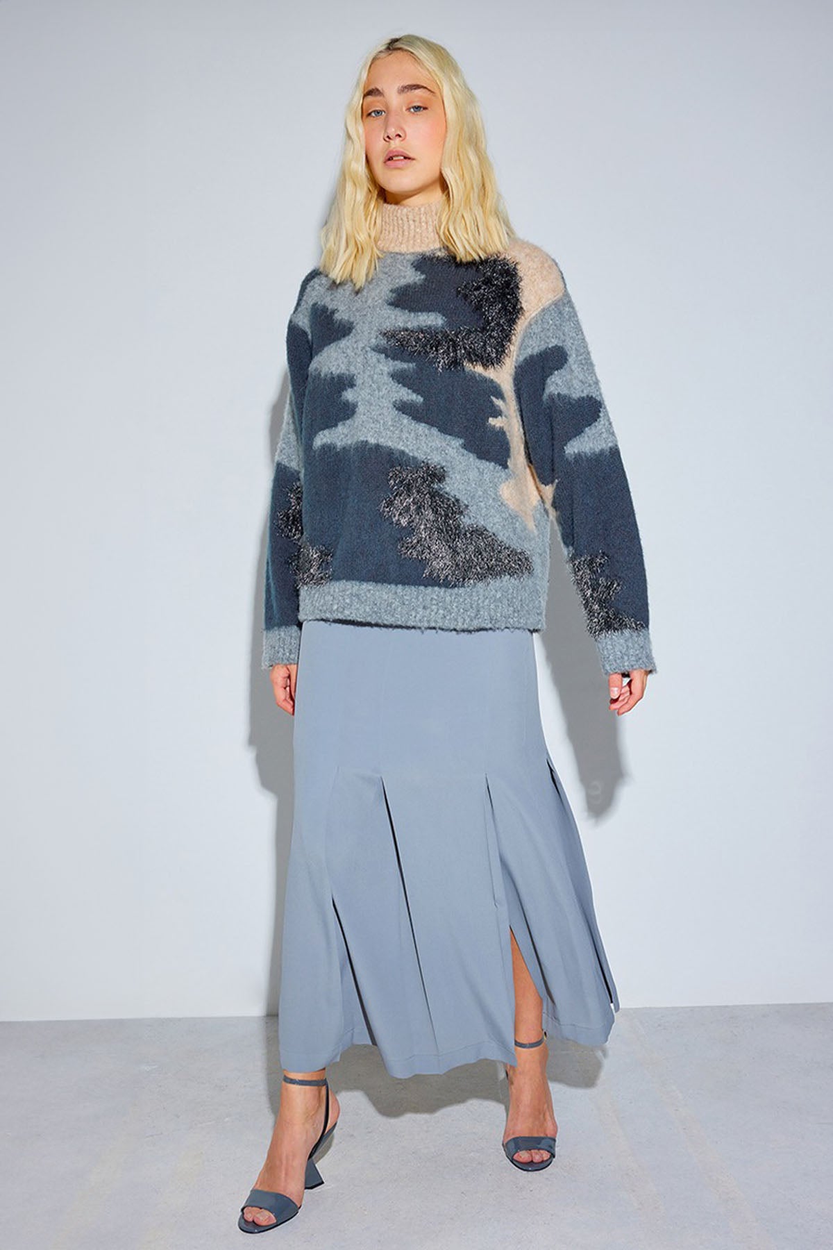 Semicouture Geniş Kesim Kamuflaj Desenli Balıkçı Yaka Triko-Libas Trendy Fashion Store