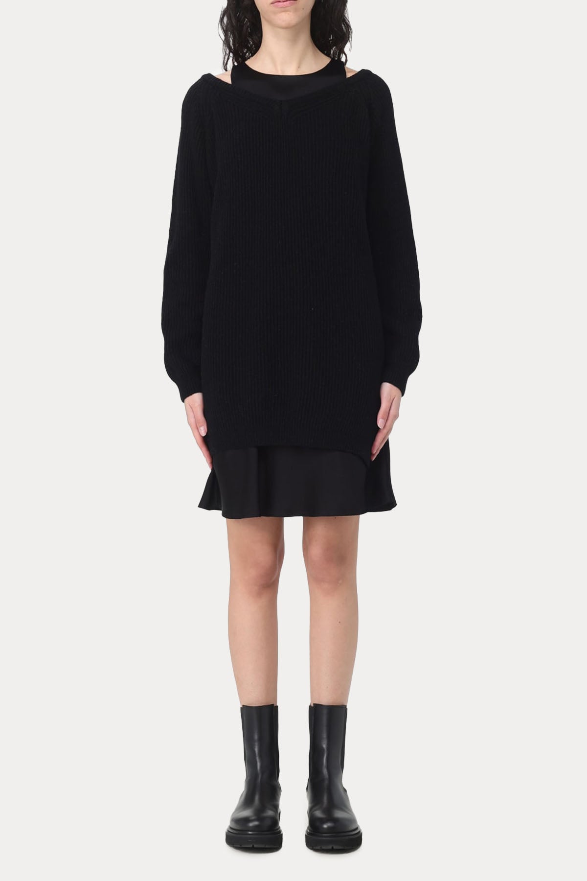 Semicouture V Yaka Örgü Yün Triko-Libas Trendy Fashion Store