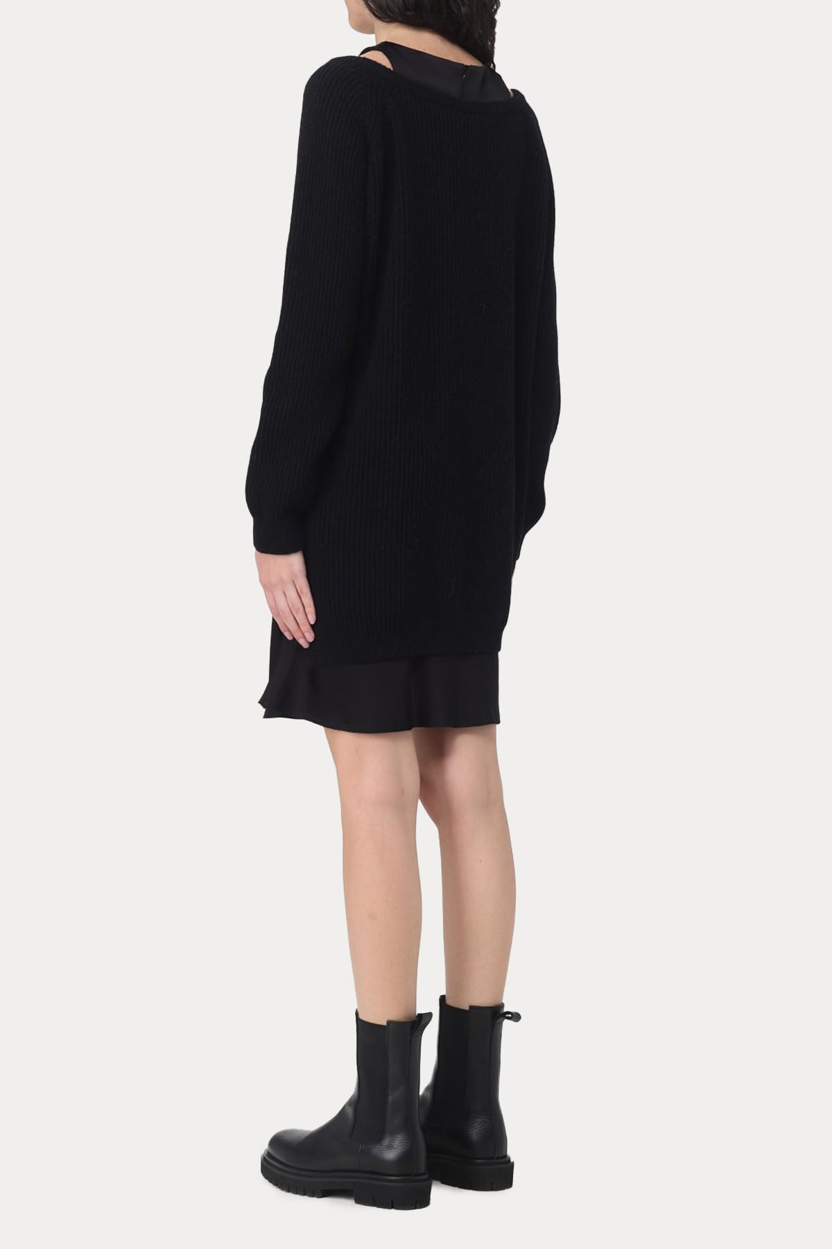 Semicouture V Yaka Örgü Yün Triko-Libas Trendy Fashion Store