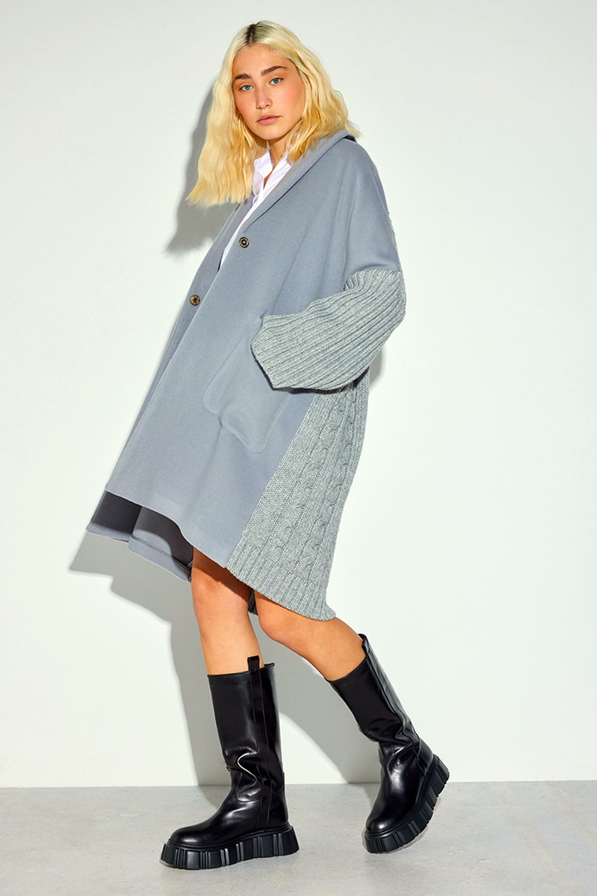 Semicouture Saç Örgü Triko Detaylı Yün Kaban-Libas Trendy Fashion Store