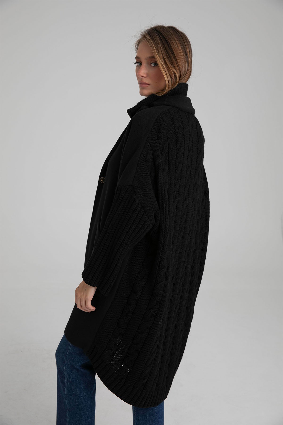 Semicouture Saç Örgü Triko Kollu Yün Kaban-Libas Trendy Fashion Store