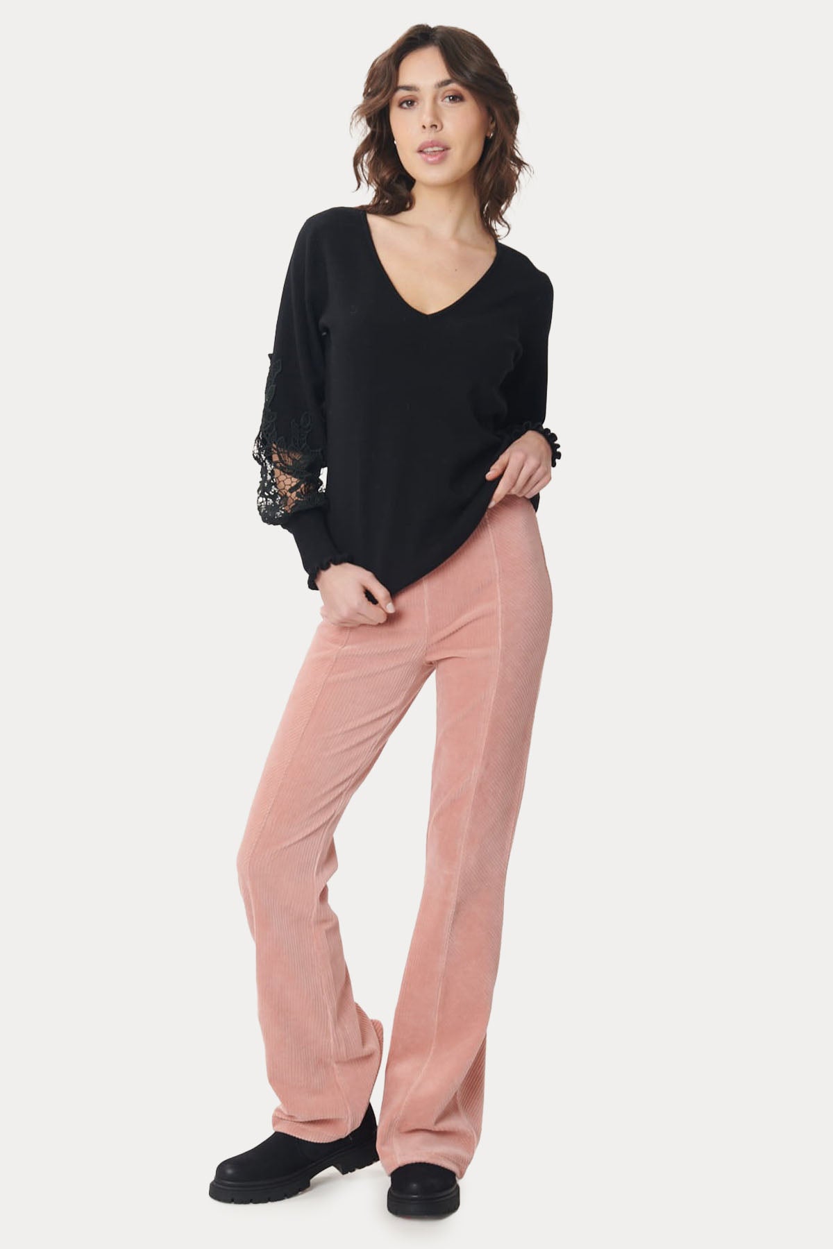 Rene Derhy Juliane Dantel Nakış Detaylı V Yaka Triko-Libas Trendy Fashion Store