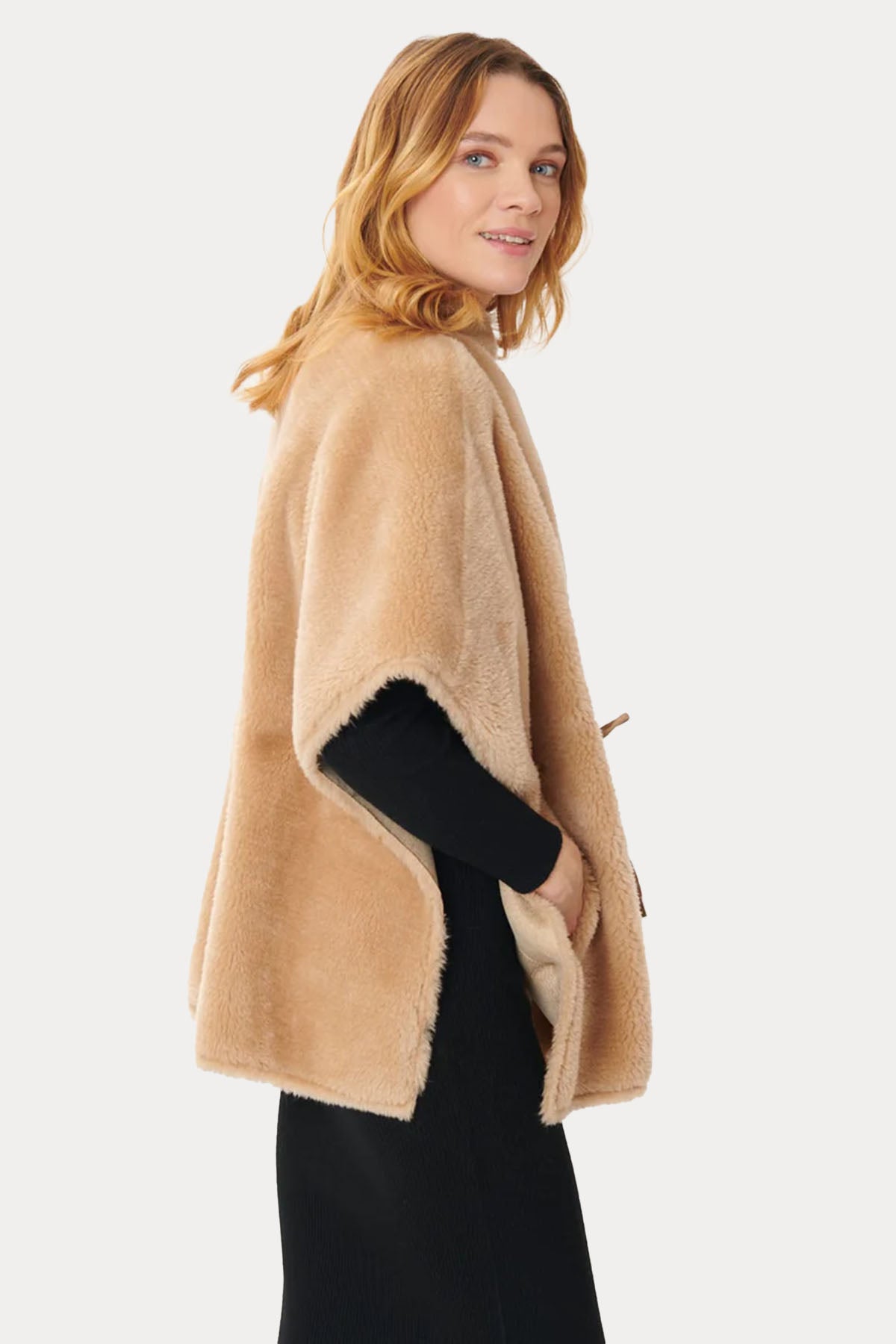 Rene Derhy Kruvaze Belden Büzgülü Peluş Panço-Libas Trendy Fashion Store