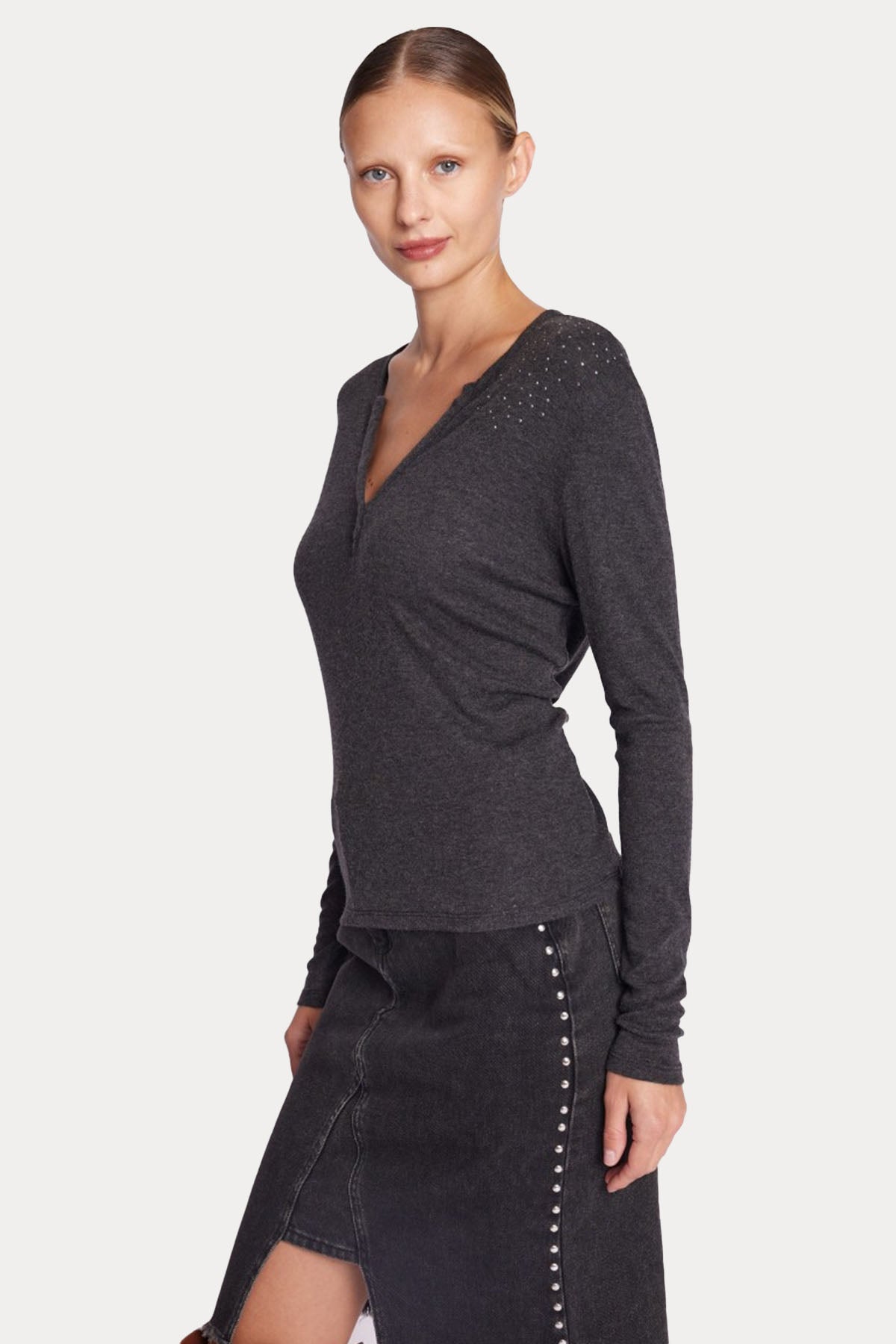 Berenice Elliaswings Sırtta Kanat Desenli V Yaka T-shirt-Libas Trendy Fashion Store