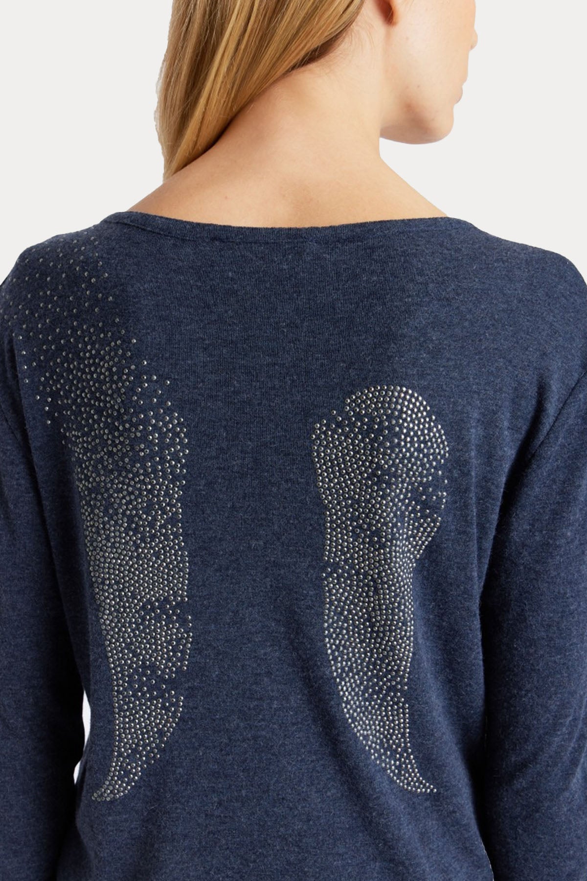 Berenice Elliaswings Sırtta Kanat Desenli V Yaka T-shirt-Libas Trendy Fashion Store