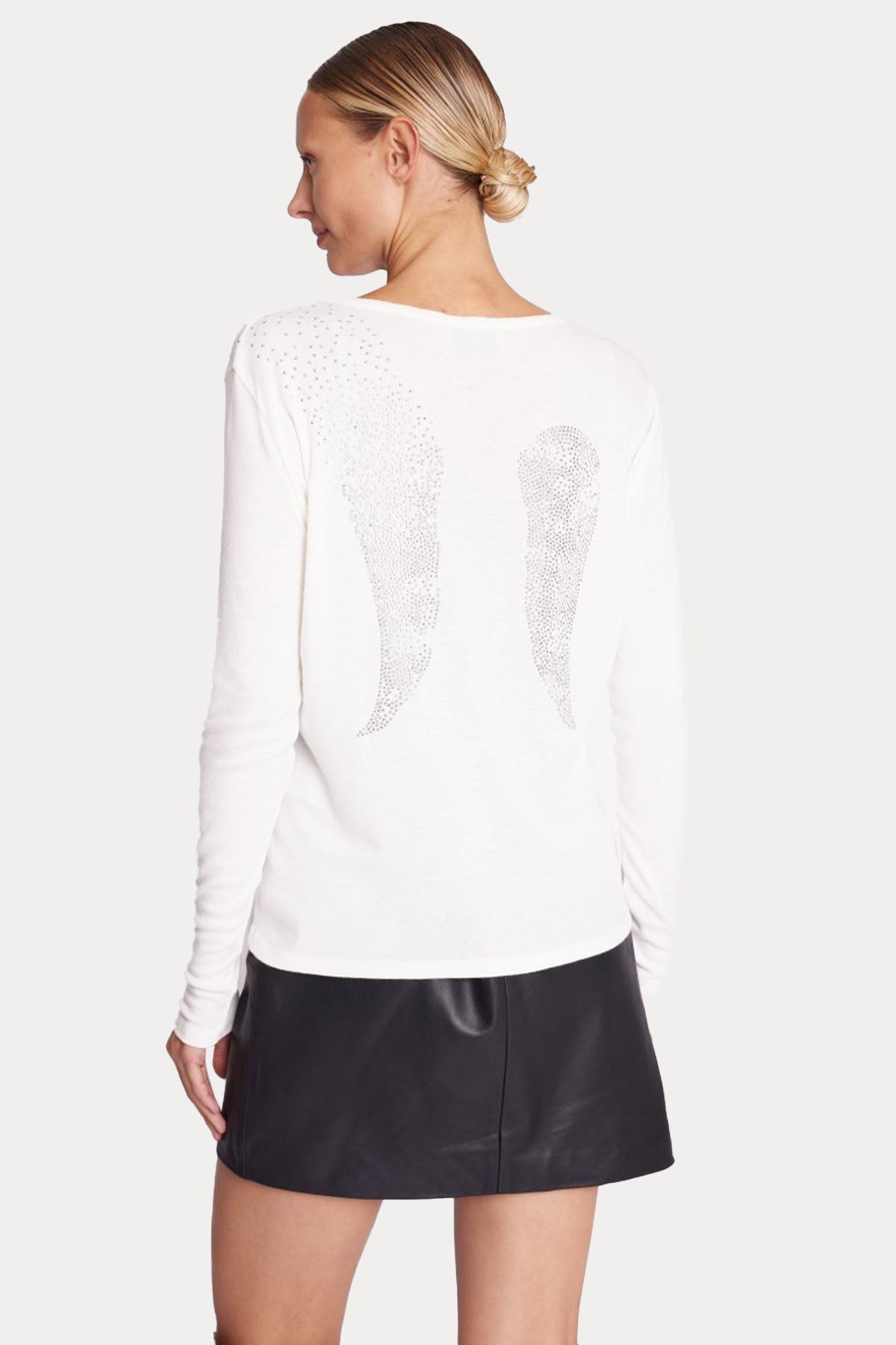 Berenice Elliaswings Sırtta Kanat Desenli V Yaka T-shirt-Libas Trendy Fashion Store