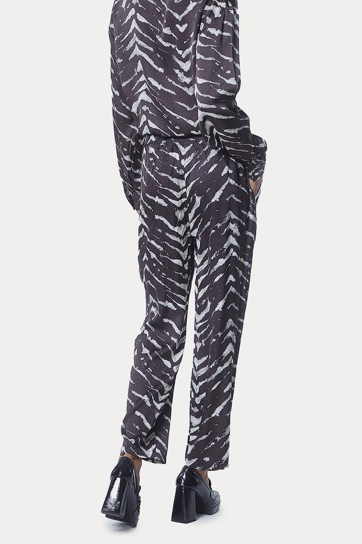 Bsb Beli Lastikli Desenli Pantolon-Libas Trendy Fashion Store