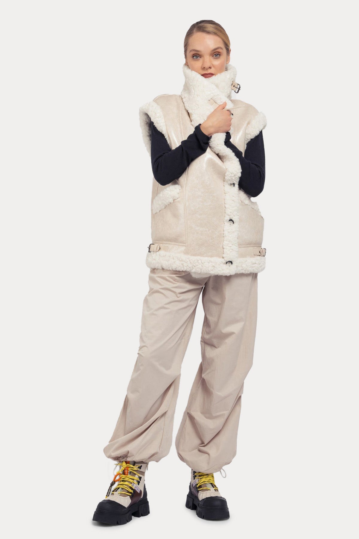 Urbancode Çift Taraflı Eko Kürklü Deri Yelek-Libas Trendy Fashion Store