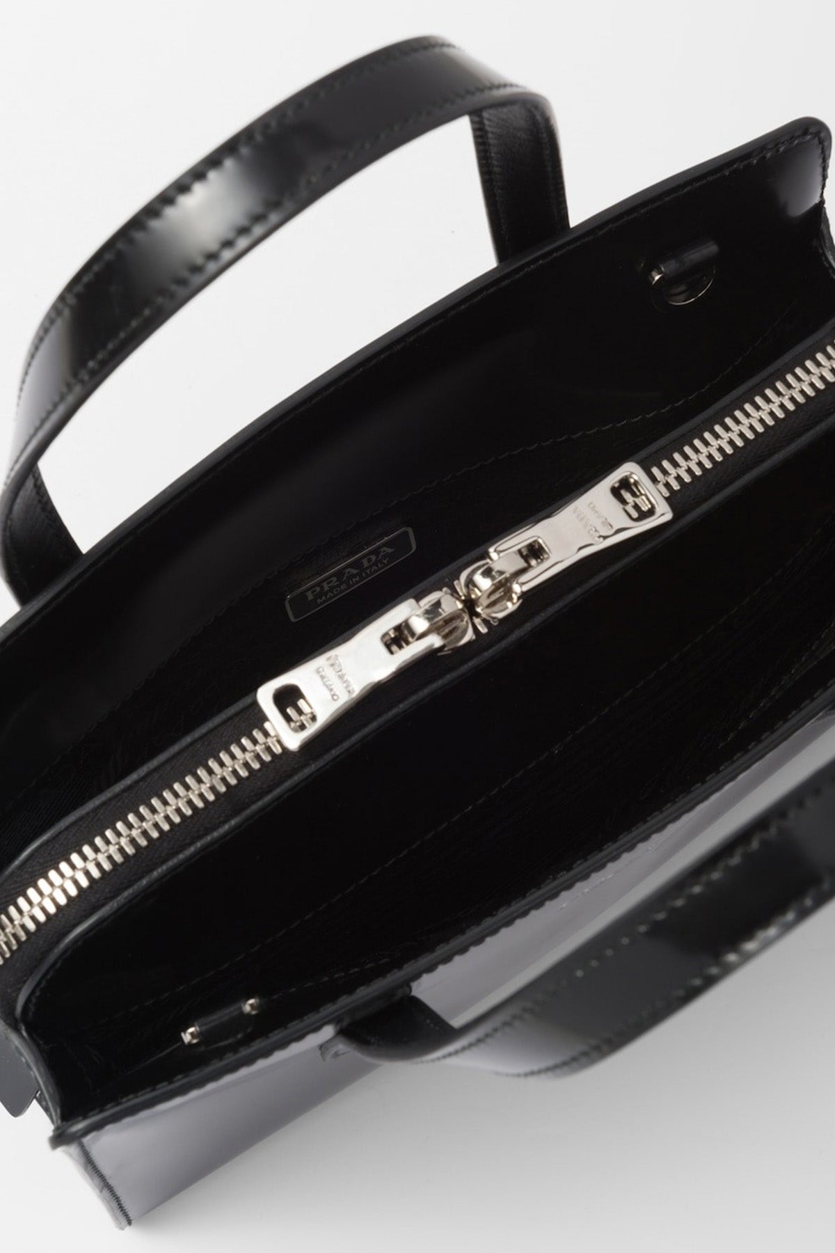 Prada Re-Edition Deri Çanta-Libas Trendy Fashion Store