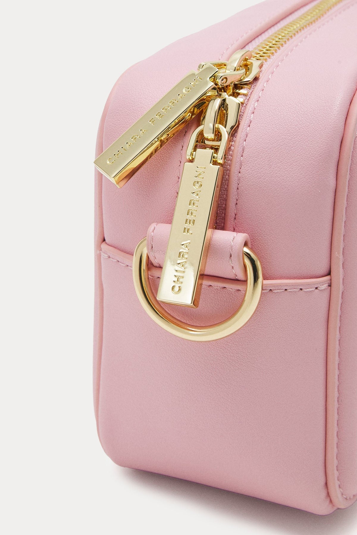 Chiara Ferragni Göz Logolu Omuz Çantası