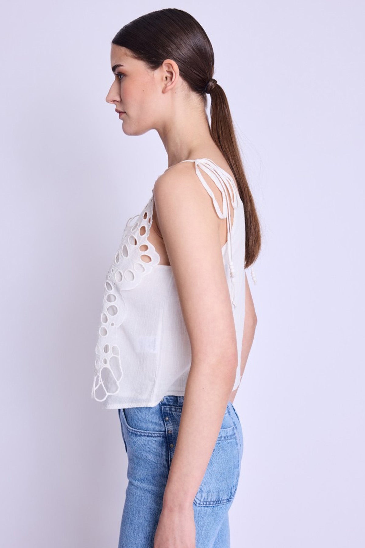 Berenice Thais Dantel Nakışlı V Yaka Bluz