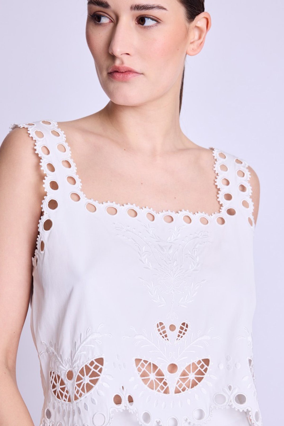 Berenice Tylda Dantel Nakışlı Crop Bluz