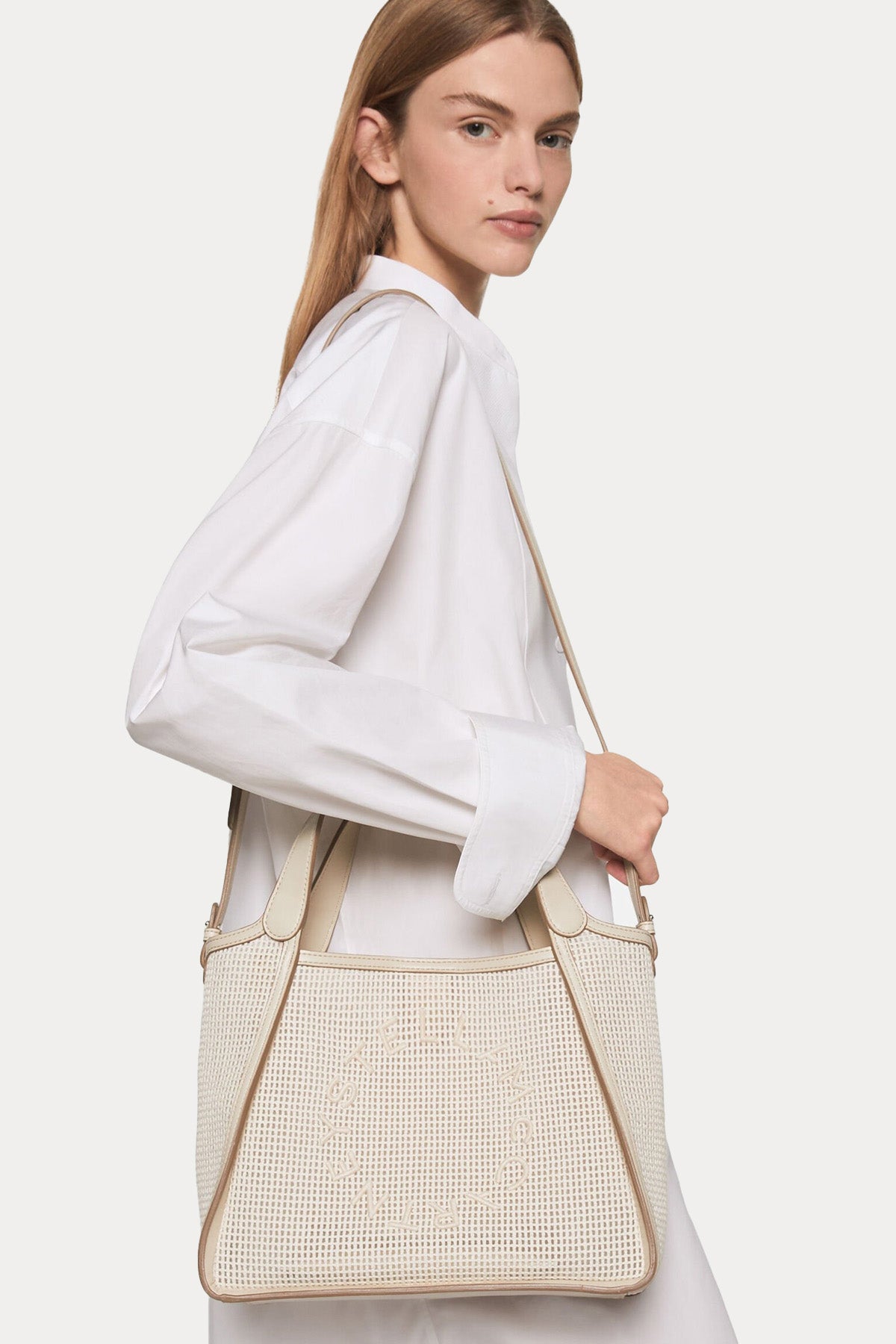 Stella Mccartney Rafya Örgü Logolu Medium Omuz Çantası