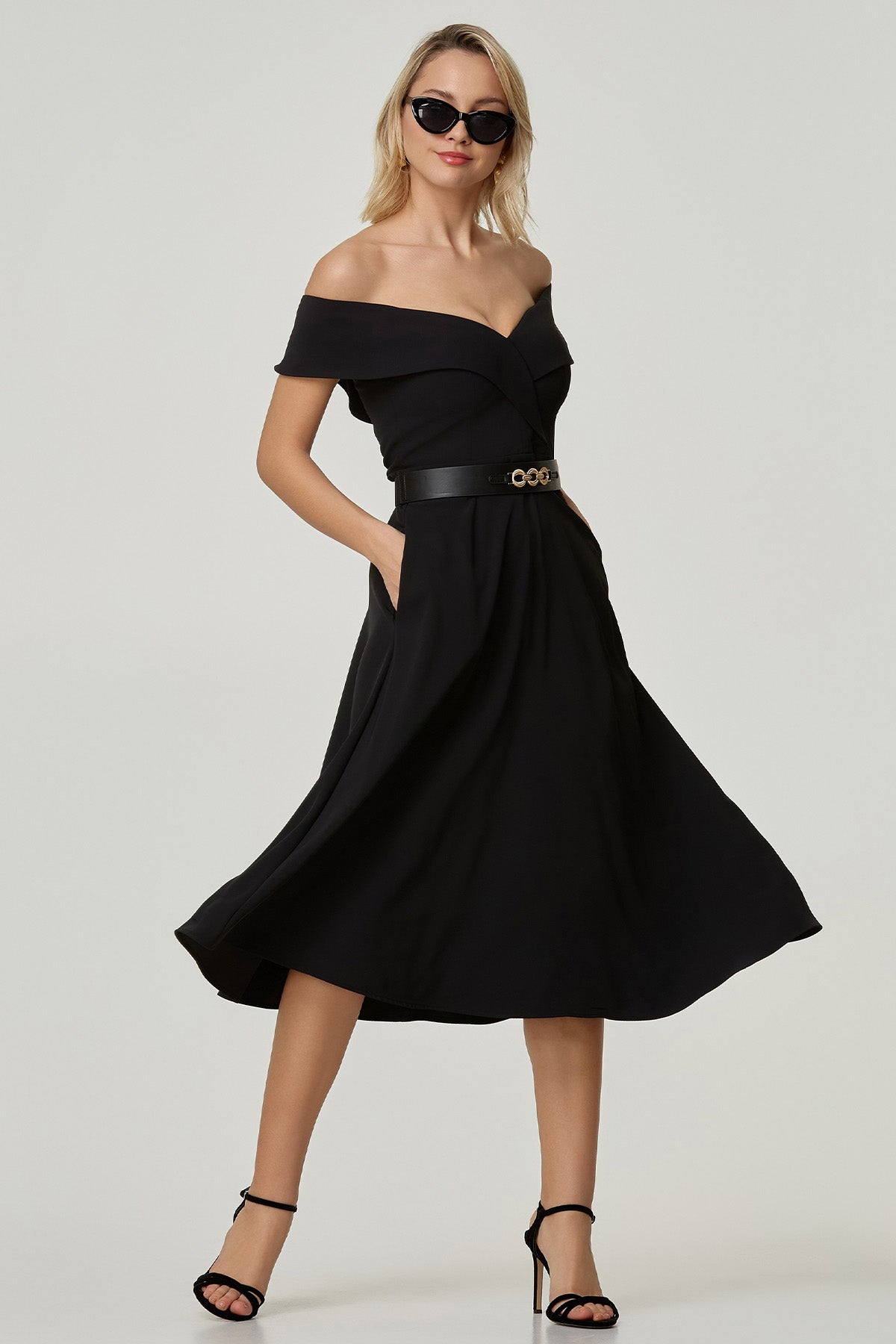 Lynne V Yaka Midi Elbise