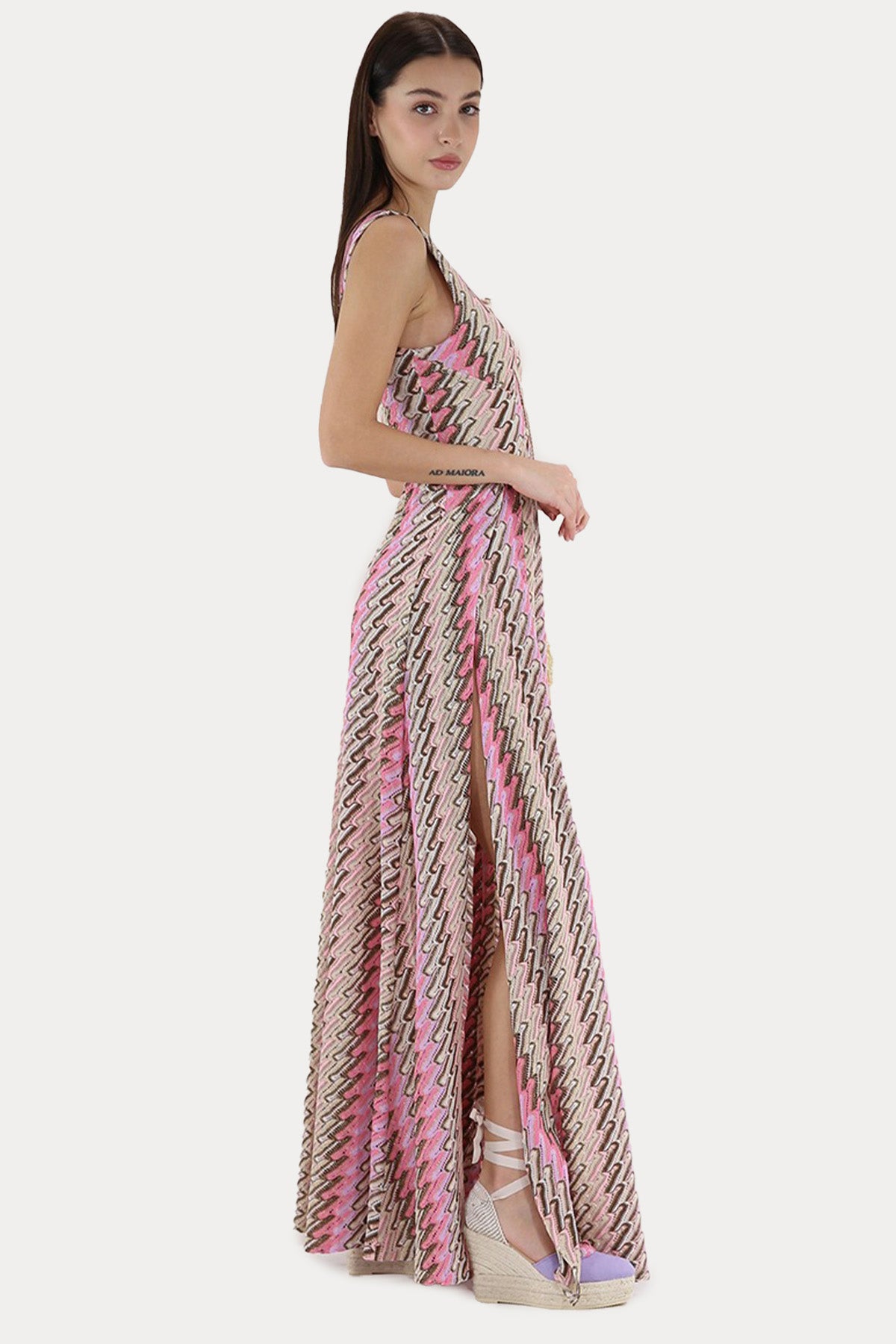 Pho Firenze V Yaka Renkli Desenli Maxi Elbise-Elbise-Libas