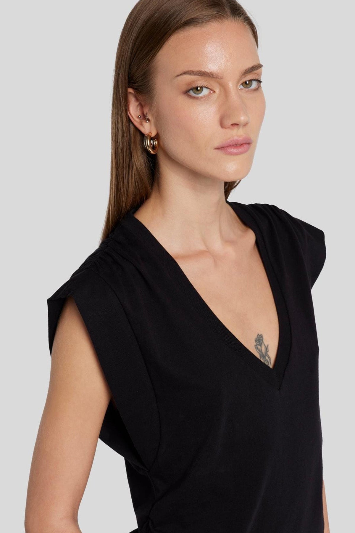 7 For All Mankind Geniş V Yaka Kolsuz T-shirt