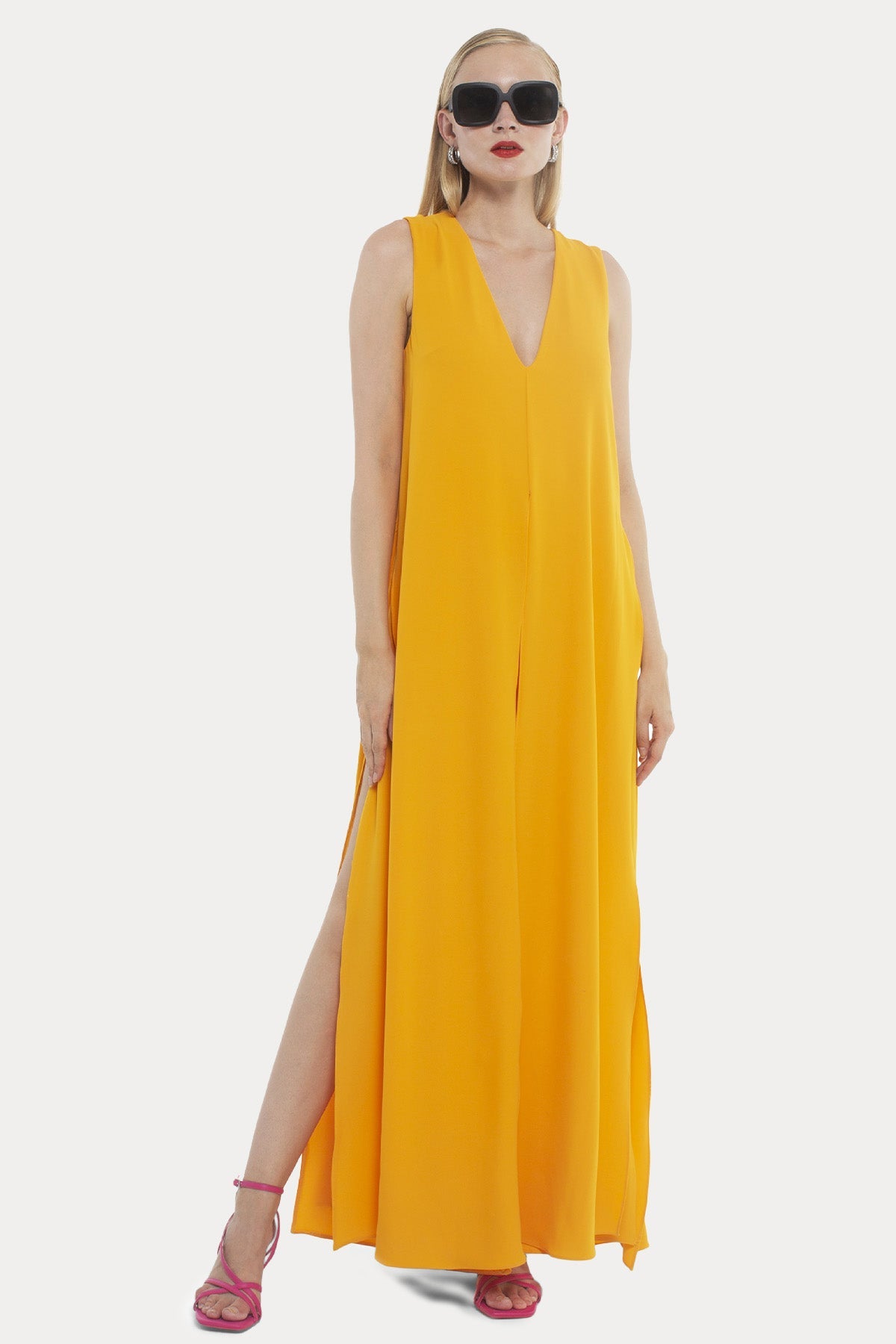 Hanita Derin V Yaka Yırtmaçlı Tulum