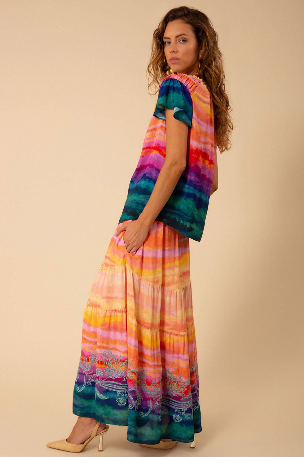 Hale Bob Faith Renkli Desenli Fırfırlı V Yaka Bluz