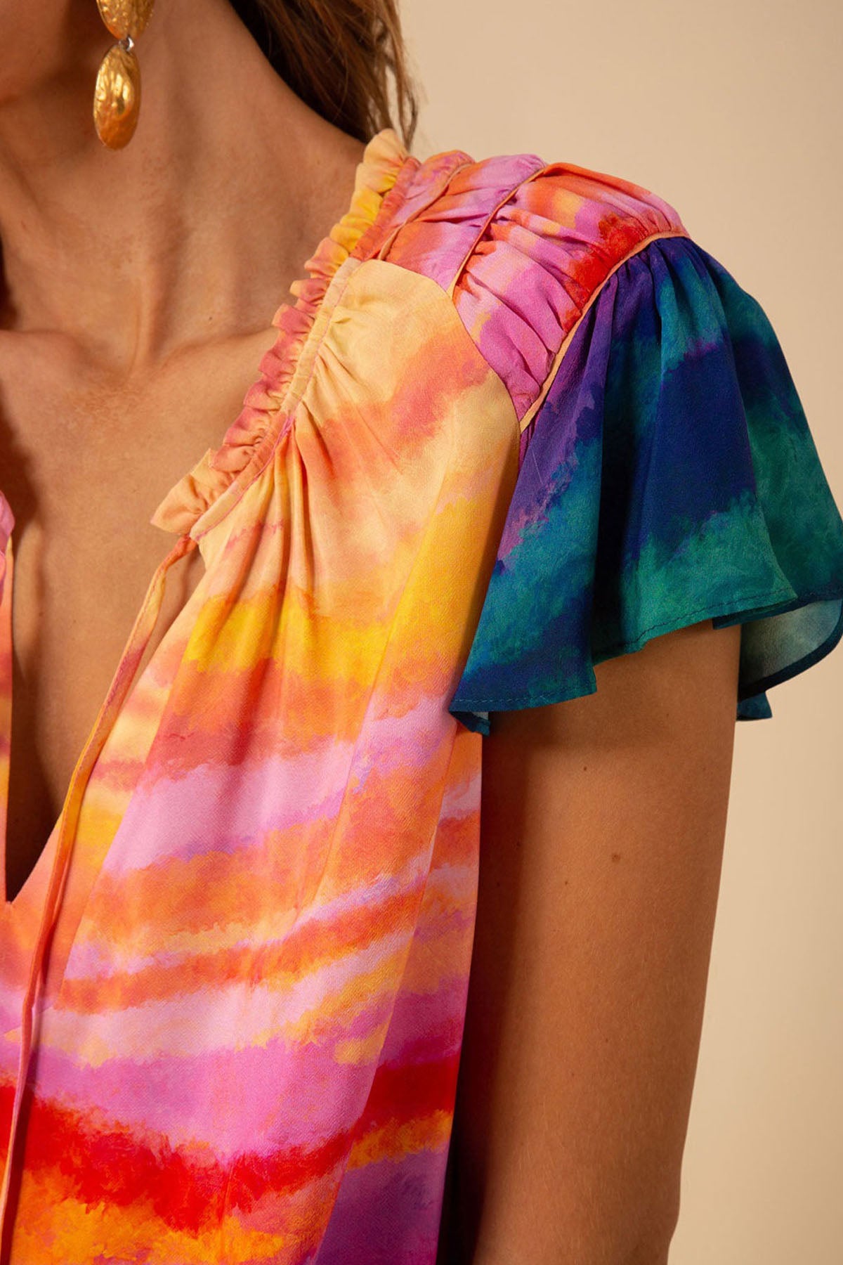 Hale Bob Faith Renkli Desenli Fırfırlı V Yaka Bluz