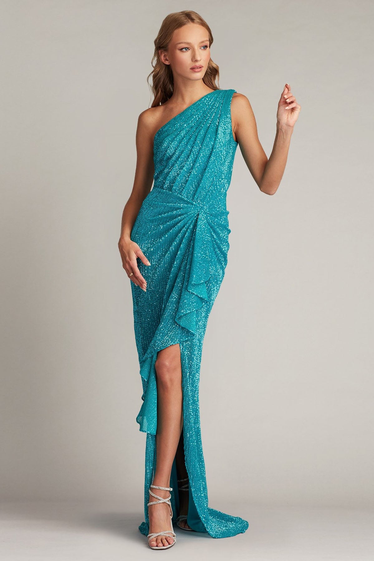 Tadashi Shoji Tek Omuz Maxi Abiye Elbise