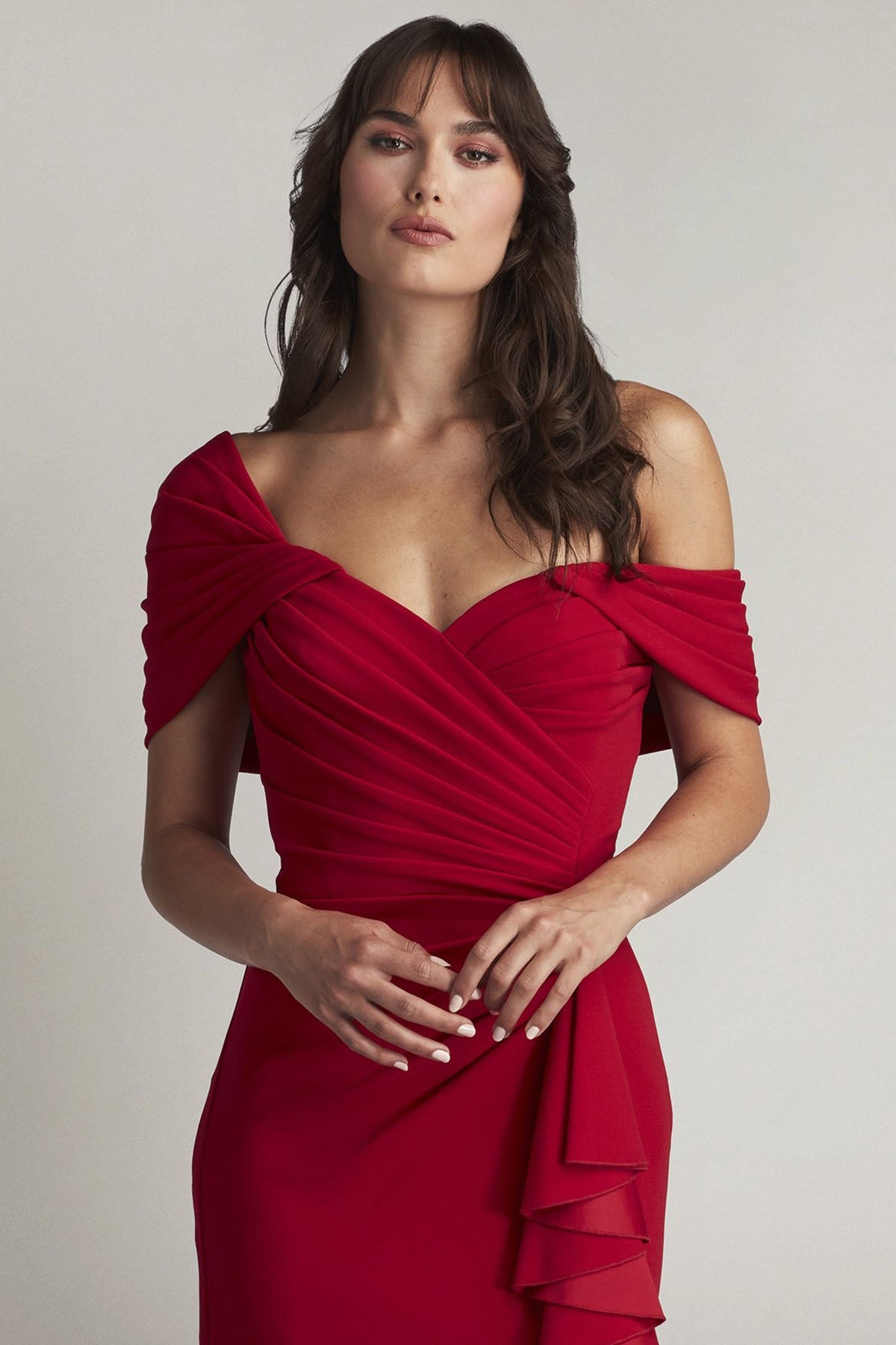 Tadashi Shoji Straplez V Yaka Maxi Abiye Elbise