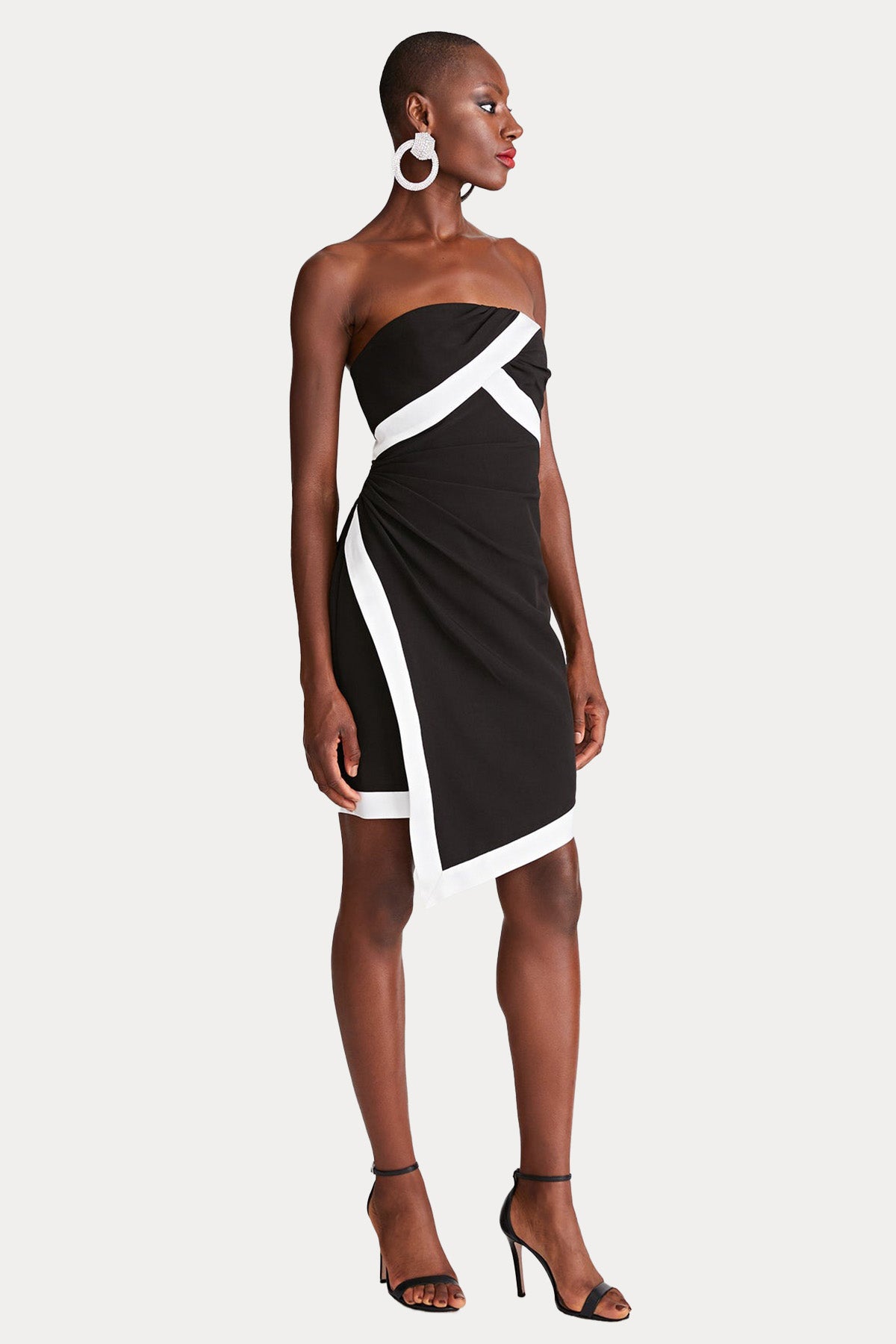 Halston Straplez Mini Abiye Elbise