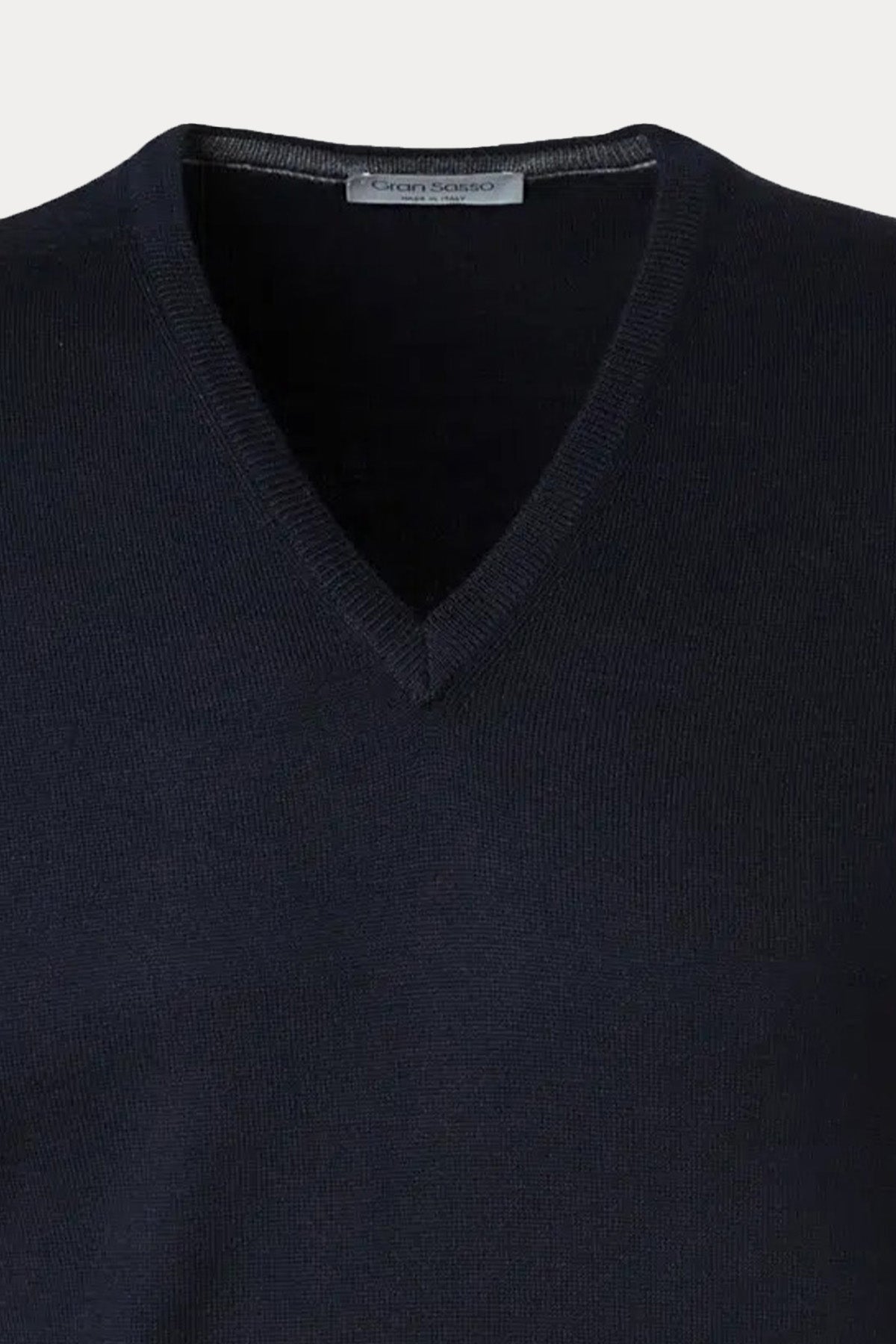 Gran Sasso Slim Fit V Yaka İnce Örgü Yün Triko-Triko-Libas