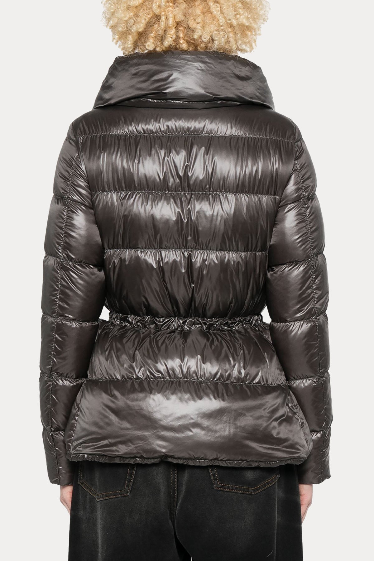 Herno Relaxed Fit Dik Yaka Beli Büzgülü Puffer Mont-Mont-Libas