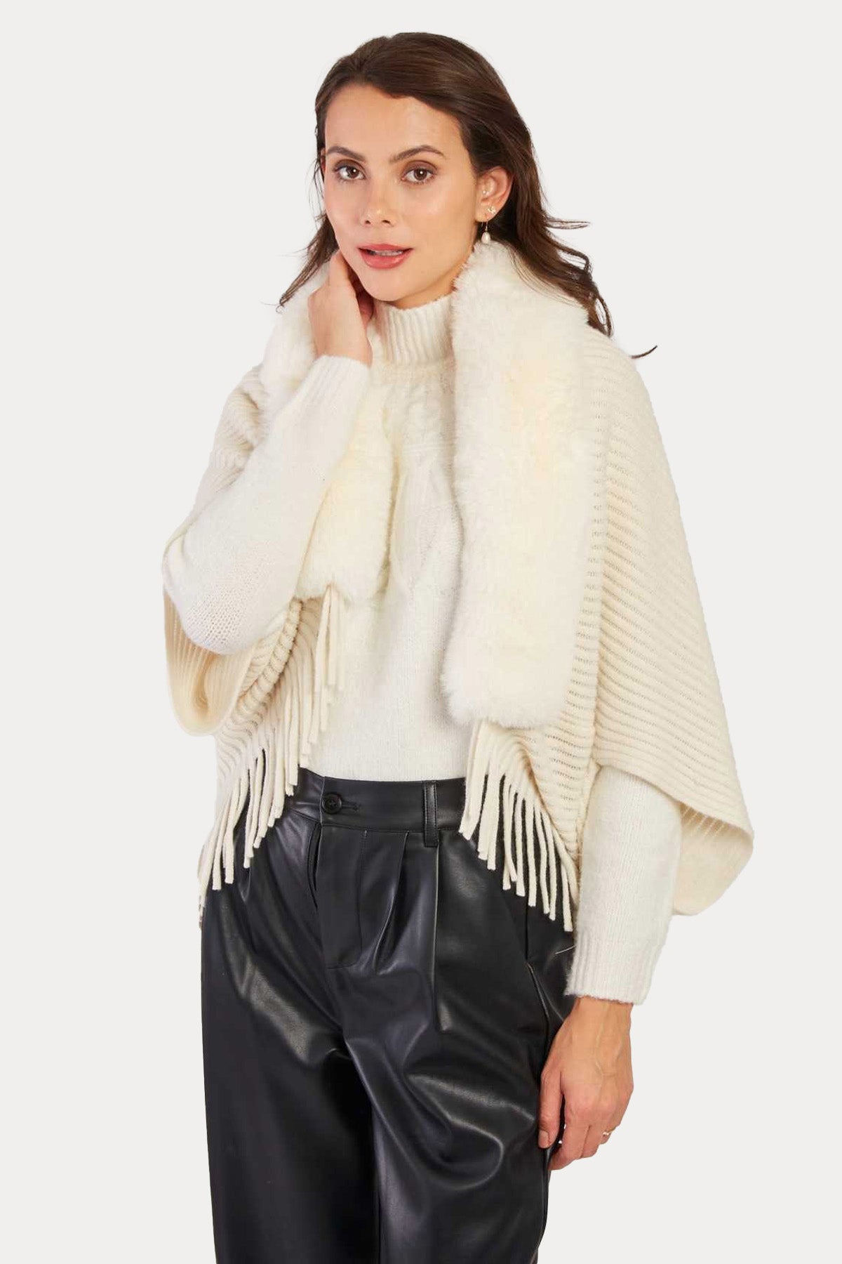 Rene Derhy Nelly Peluş Yaka Örgü Panço